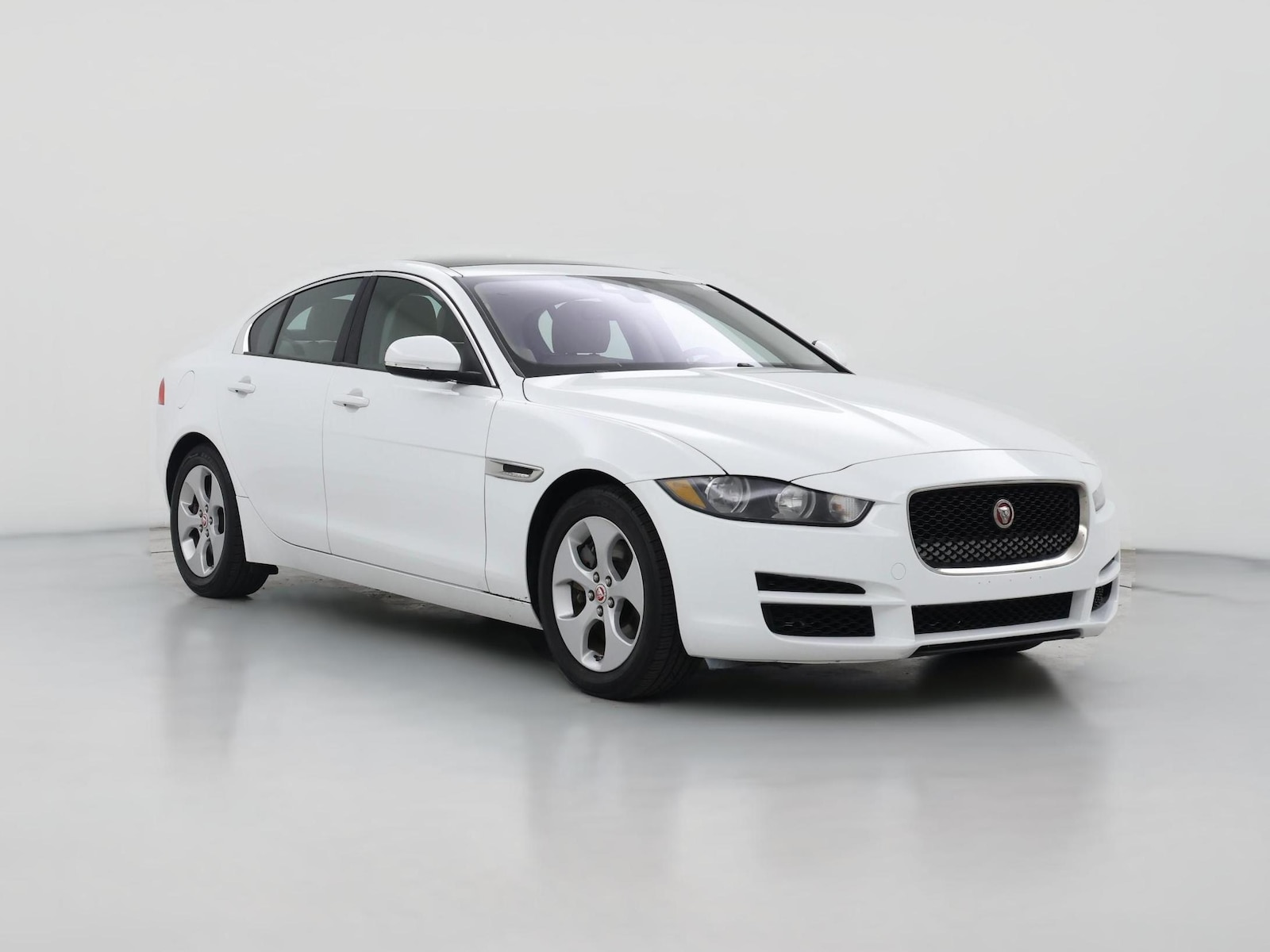 2018 Jaguar XE
