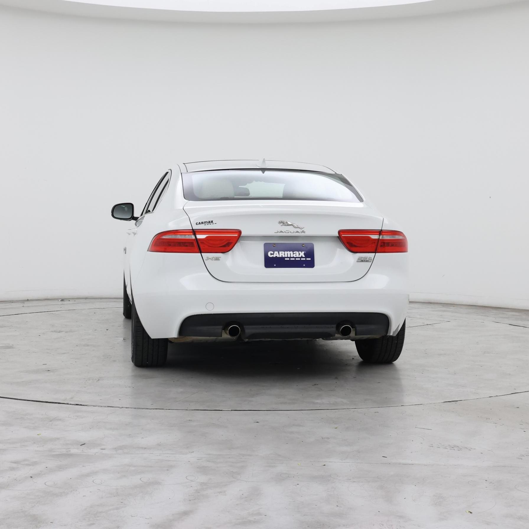 Thumbnail: 2018 Jaguar XE - 6