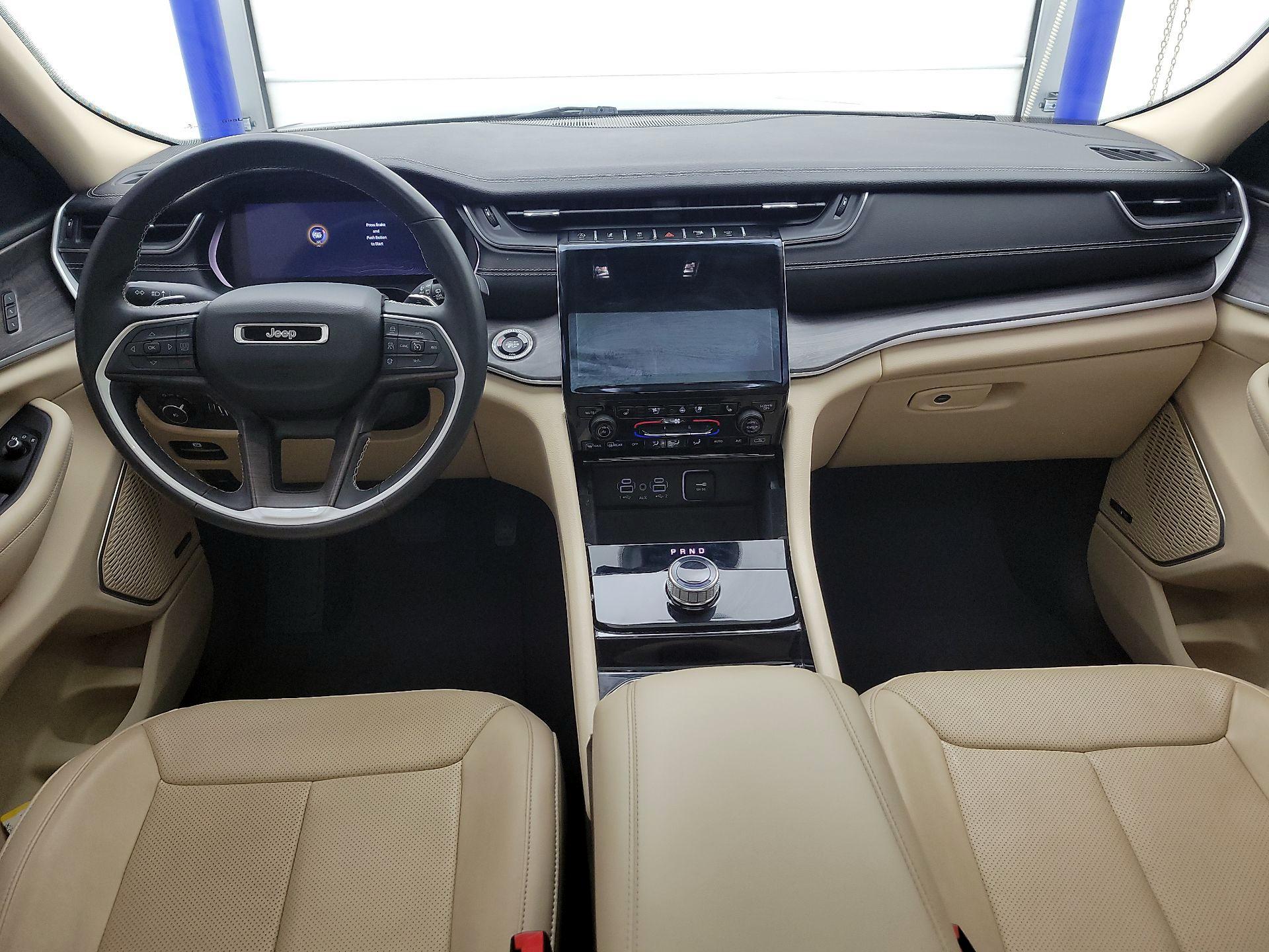 Thumbnail: 2022 Jeep Grand Cherokee L - 9