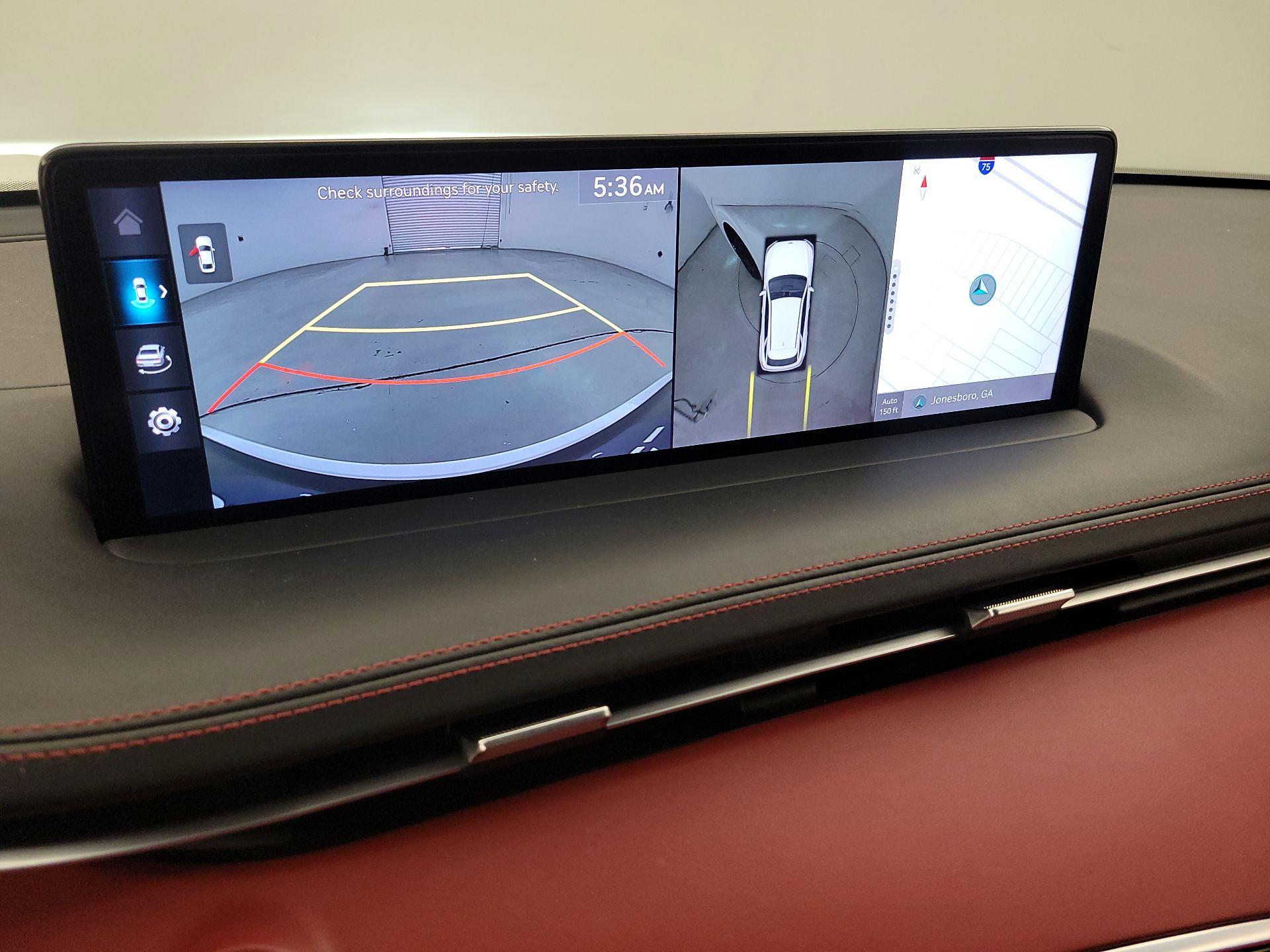 Thumbnail: 2023 Genesis GV70 - 15