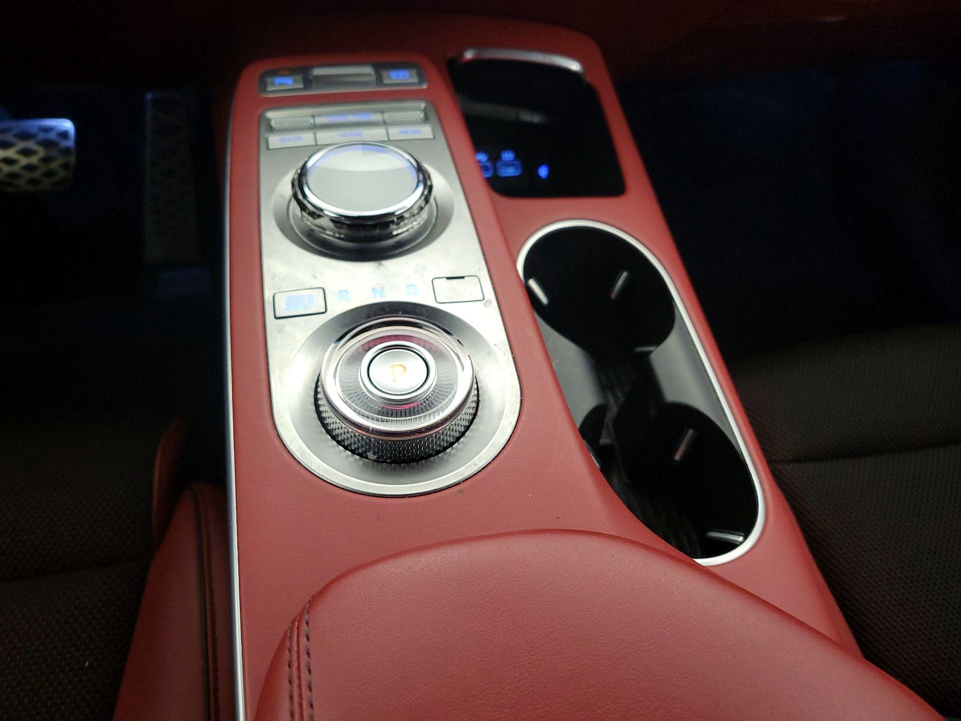 Thumbnail: 2023 Genesis GV70 - 18