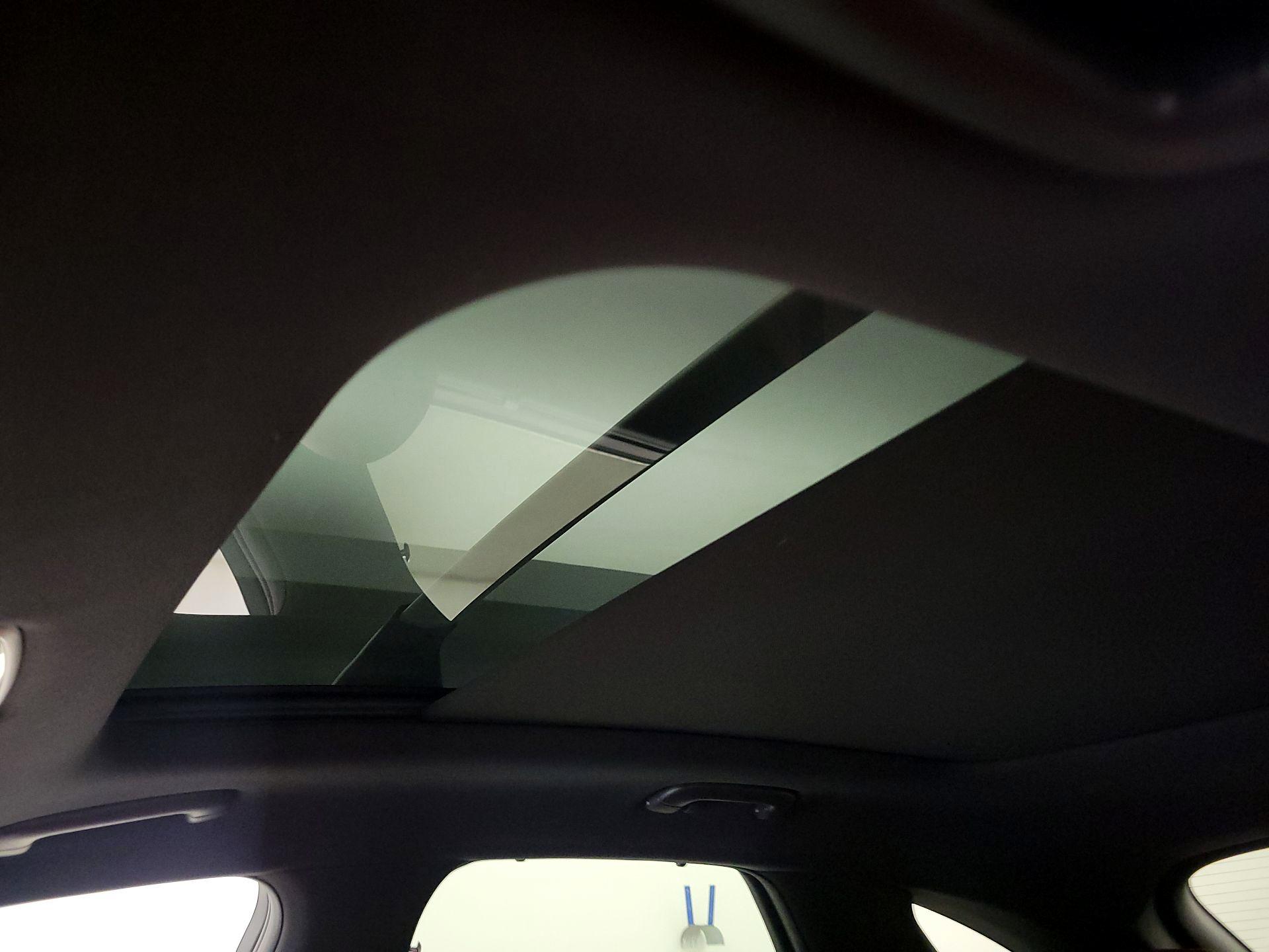 Thumbnail: 2023 Genesis GV70 - 20