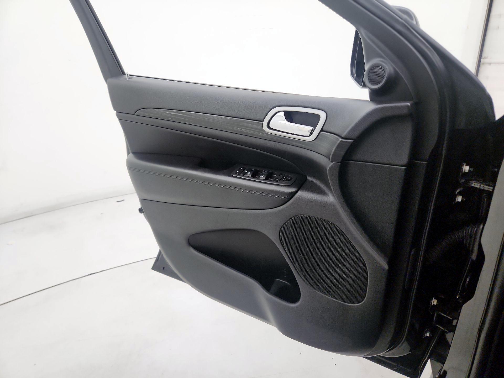 Thumbnail: 2021 Jeep Grand Cherokee - 12