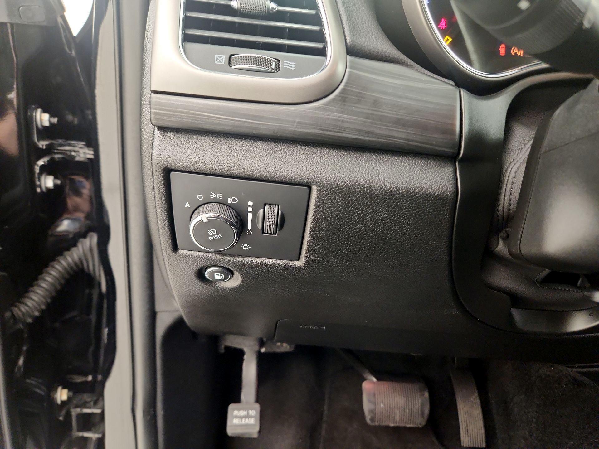 Thumbnail: 2021 Jeep Grand Cherokee - 13