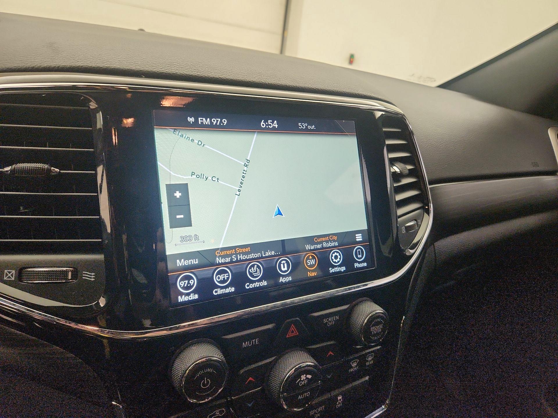 Thumbnail: 2021 Jeep Grand Cherokee - 14