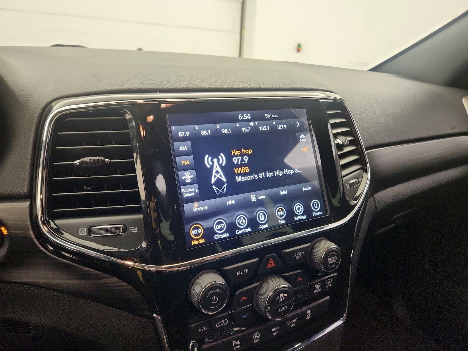 2021 Jeep Grand Cherokee Laredo X - Photo 17