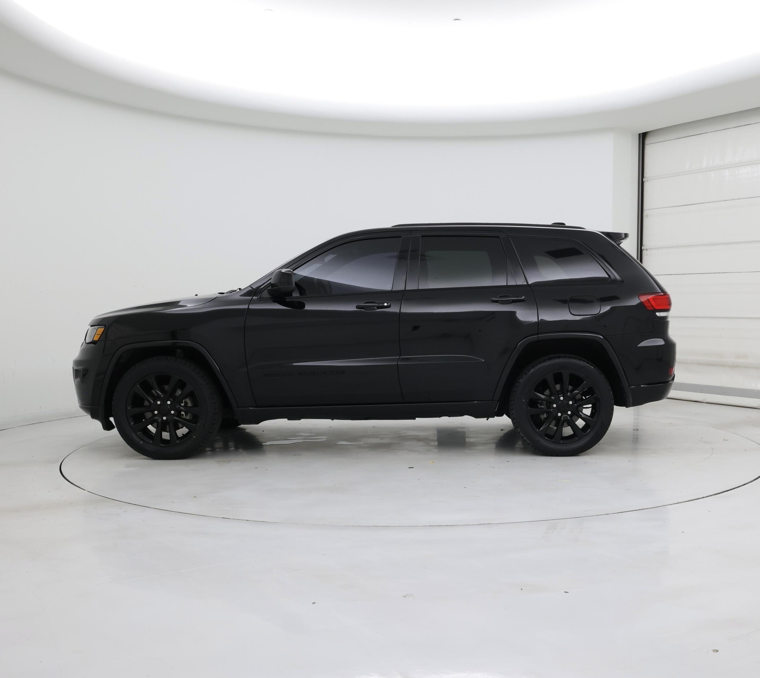 Thumbnail: 2021 Jeep Grand Cherokee - 3