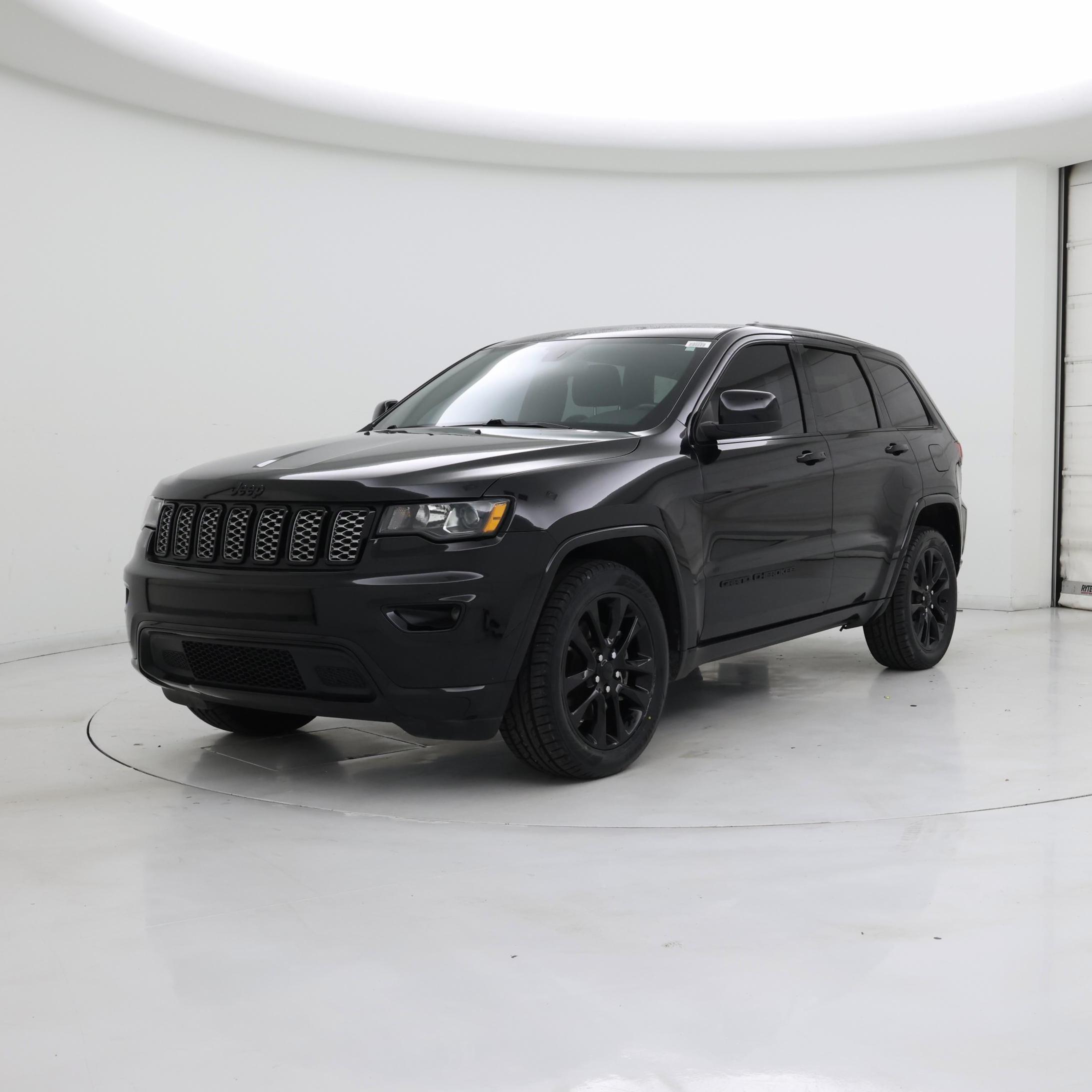 Thumbnail: 2021 Jeep Grand Cherokee - 4