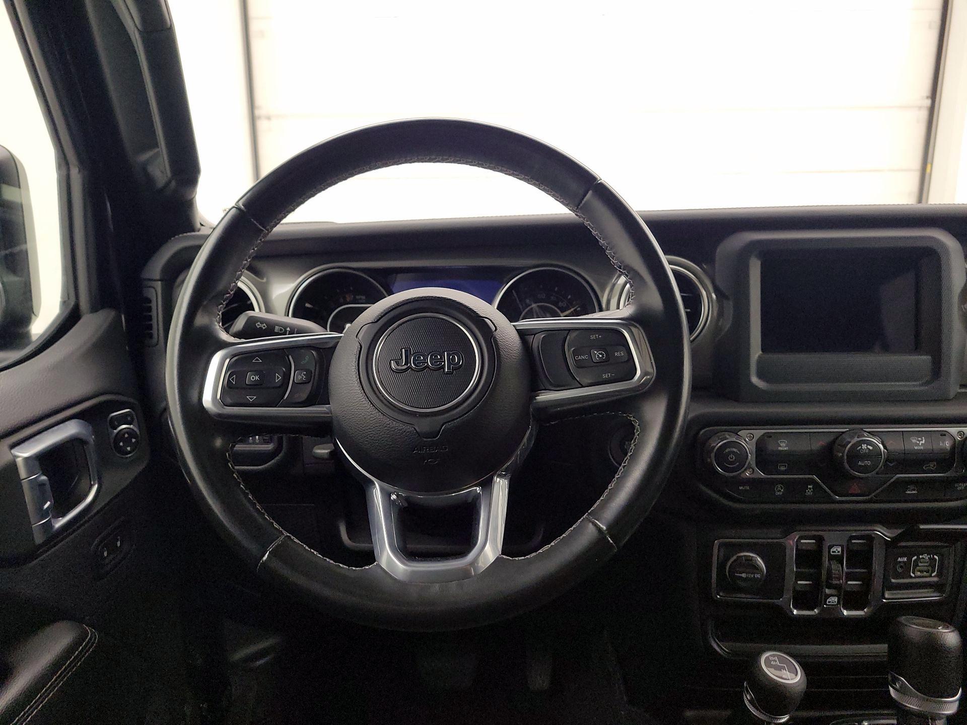 Thumbnail: 2021 Jeep Gladiator - 10