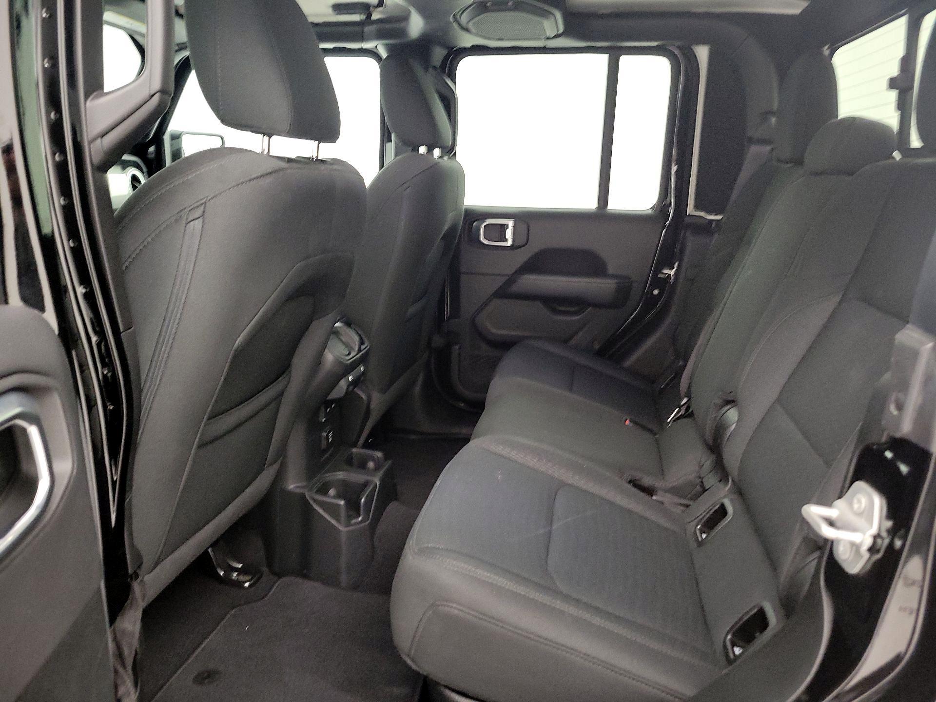 Thumbnail: 2021 Jeep Gladiator - 19