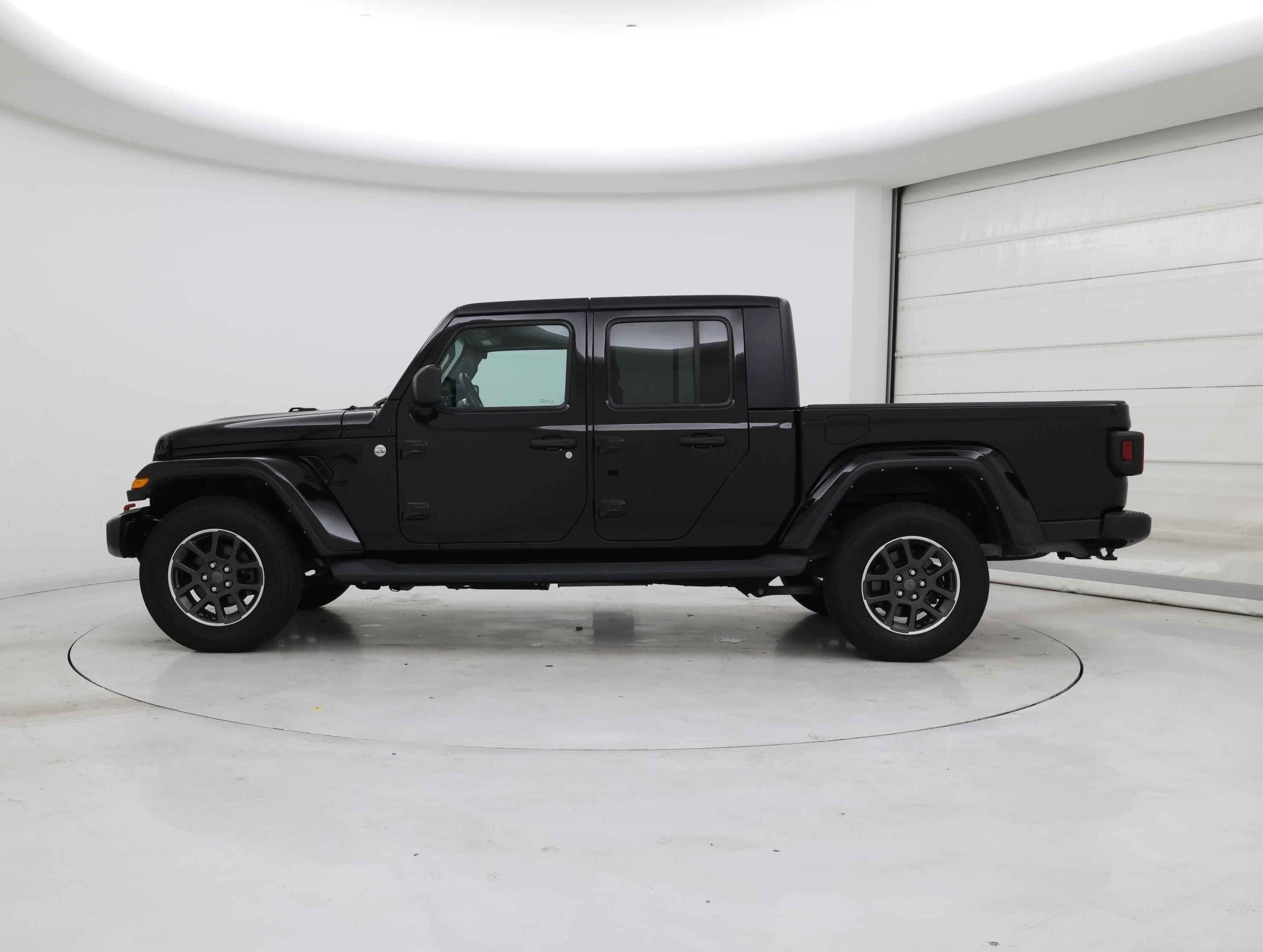 Thumbnail: 2021 Jeep Gladiator - 3