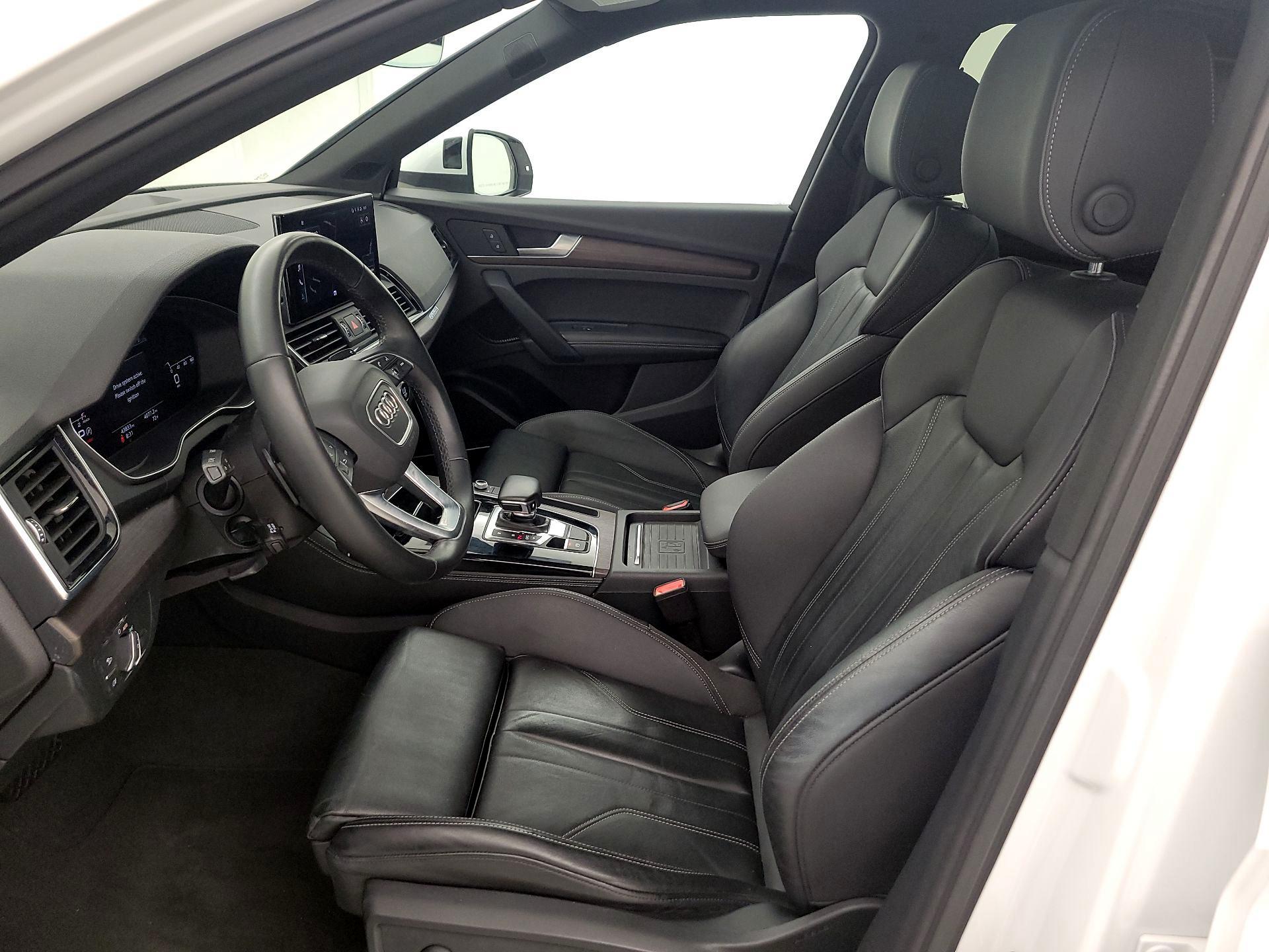 Thumbnail: 2021 Audi Q5 - 11