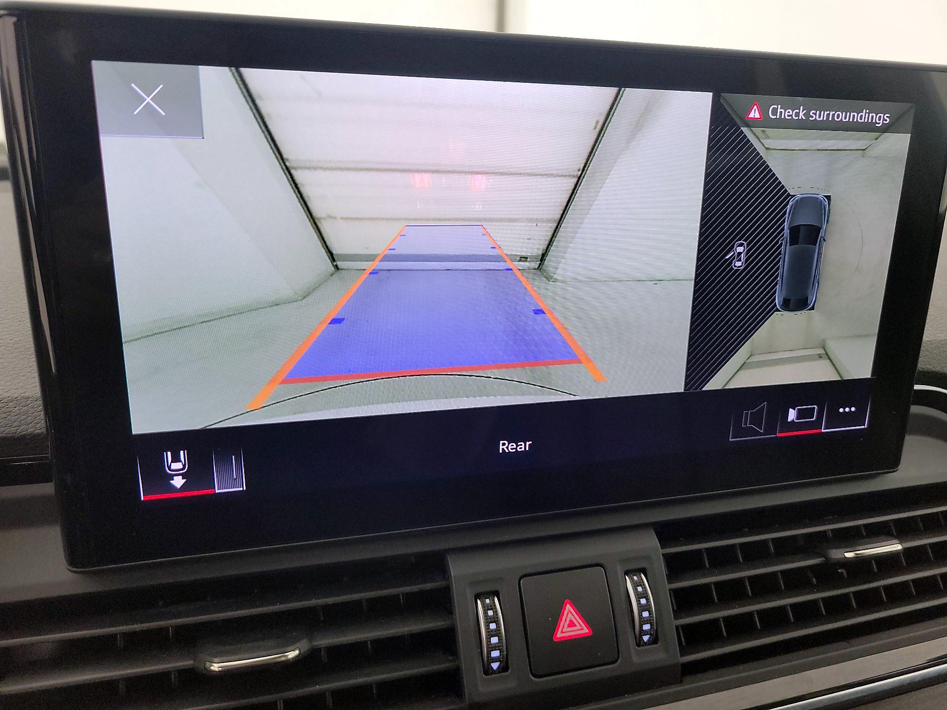 Thumbnail: 2021 Audi Q5 - 15