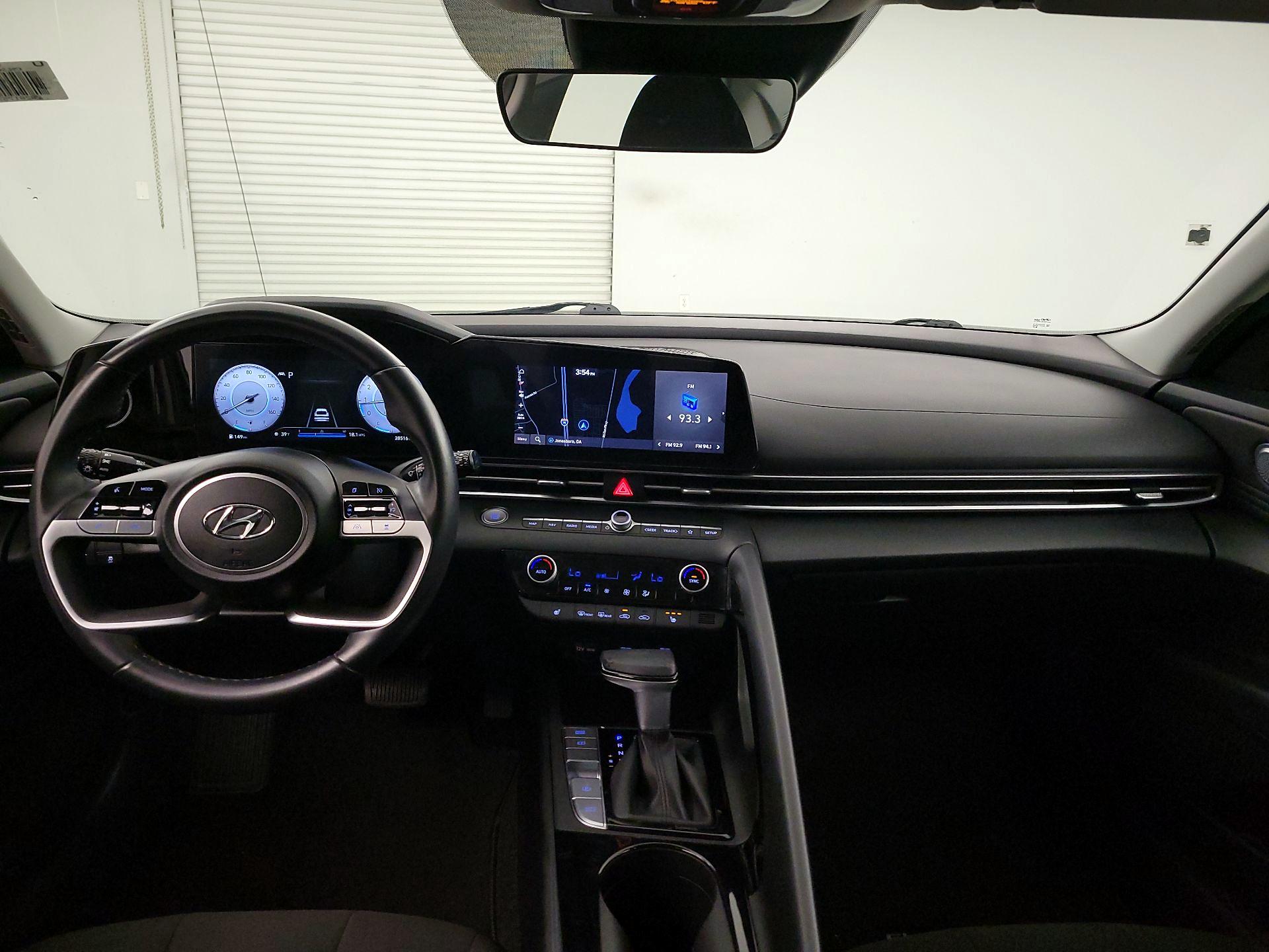 Thumbnail: 2023 Hyundai Elantra - 9