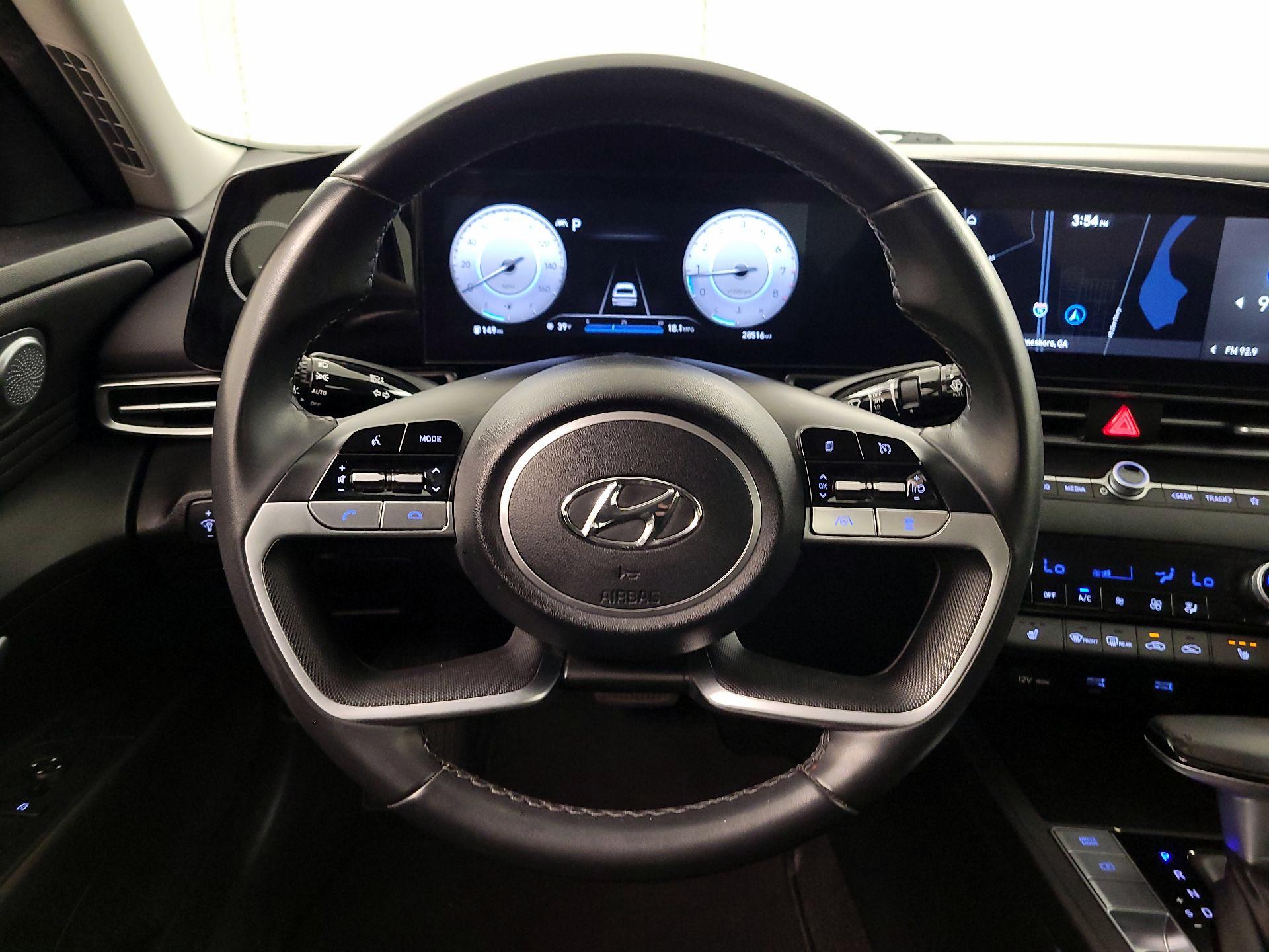 Thumbnail: 2023 Hyundai Elantra - 10