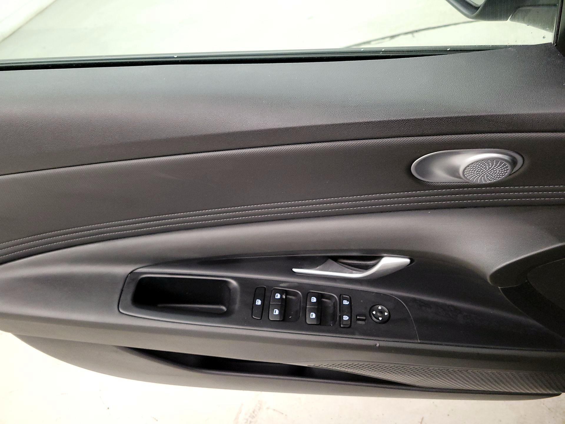 Thumbnail: 2023 Hyundai Elantra - 12