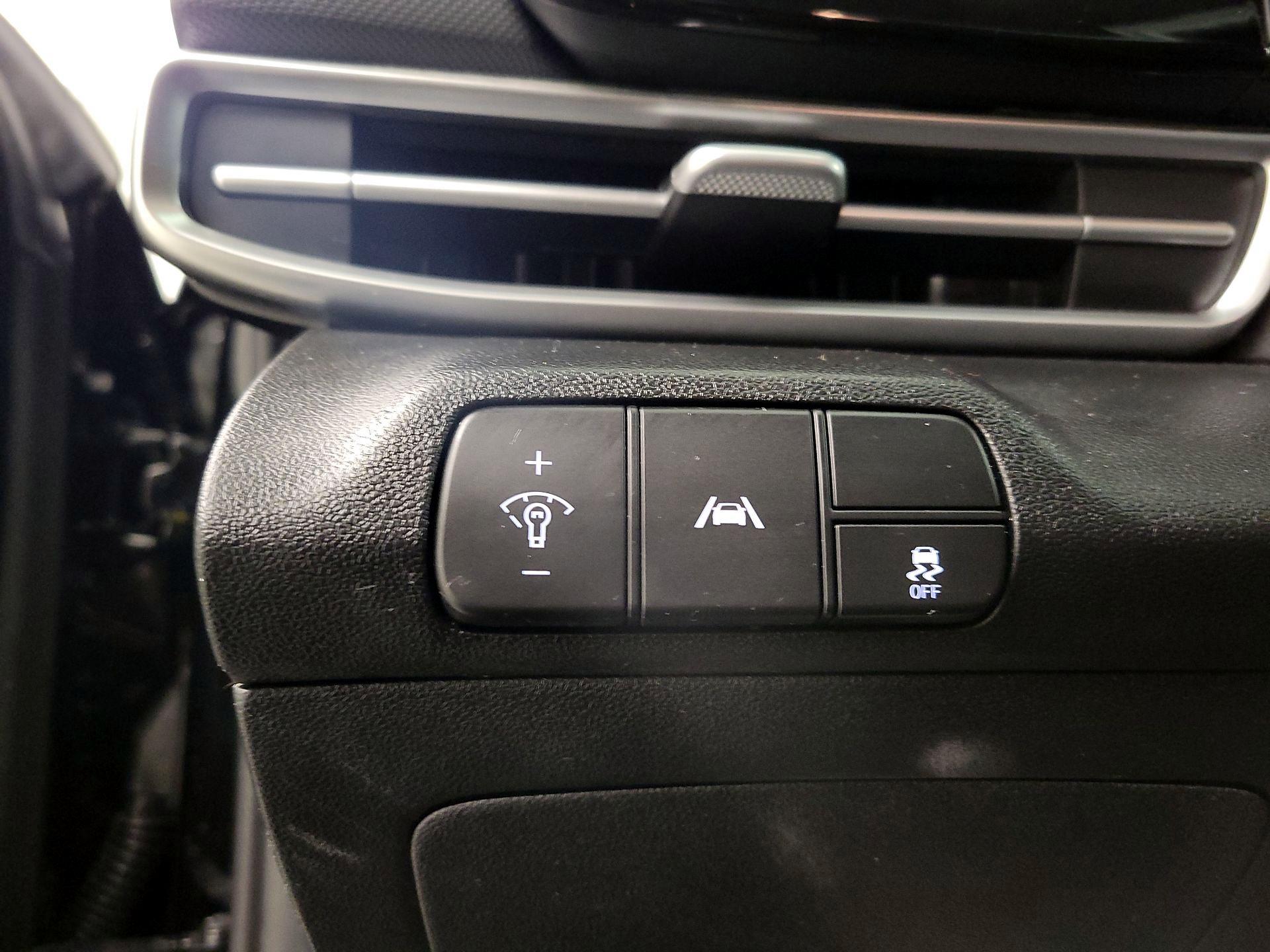 Thumbnail: 2023 Hyundai Elantra - 13