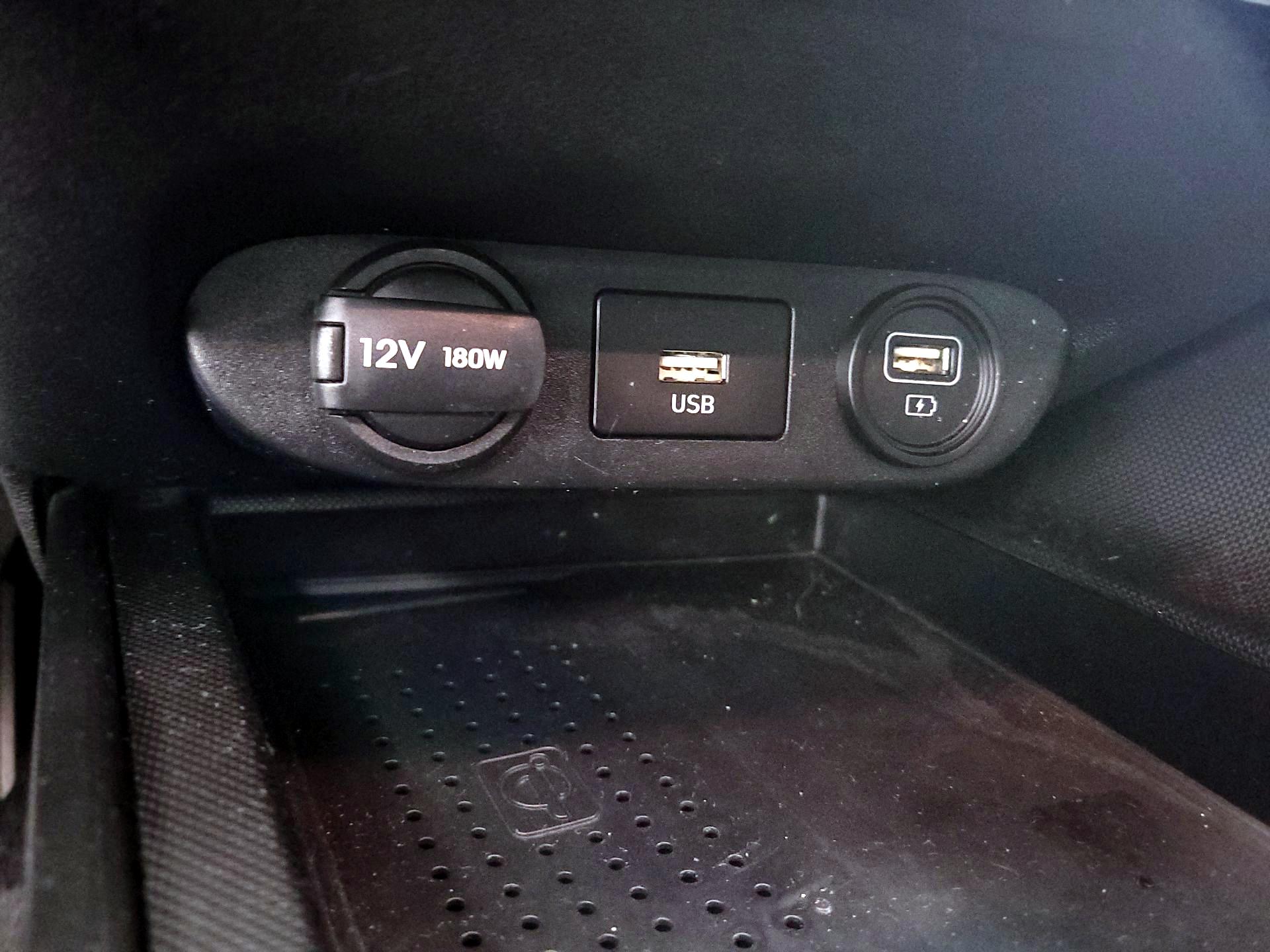 Thumbnail: 2023 Hyundai Elantra - 19