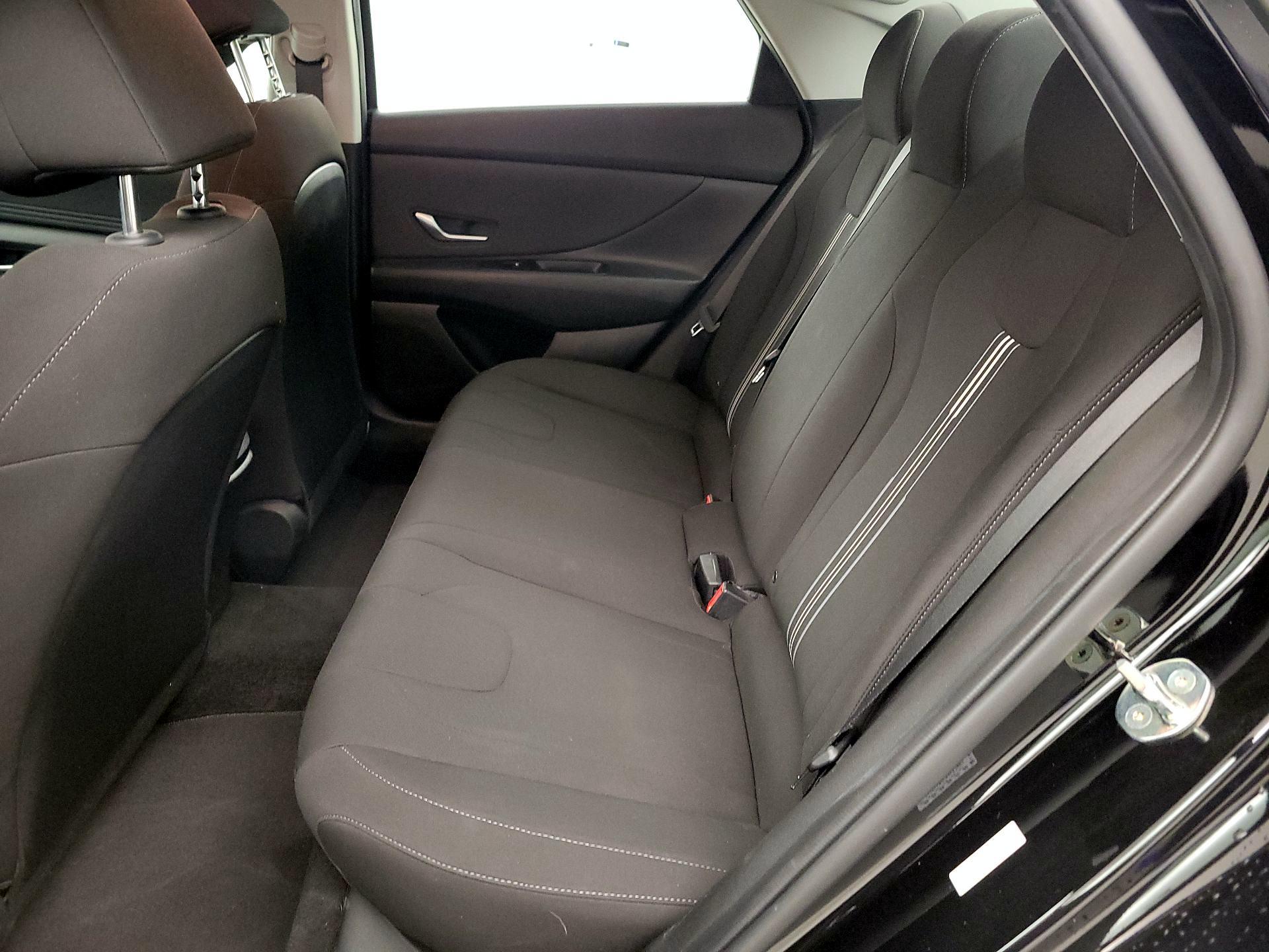 Thumbnail: 2023 Hyundai Elantra - 20