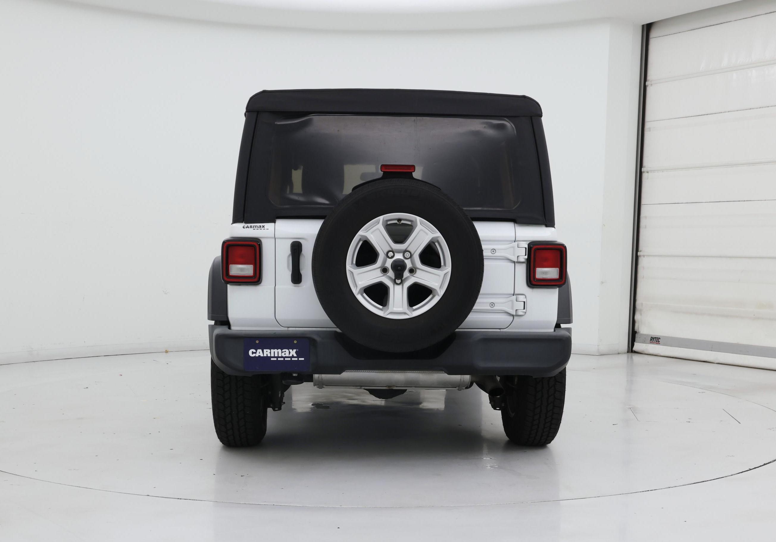 Thumbnail: 2022 Jeep Wrangler - 6