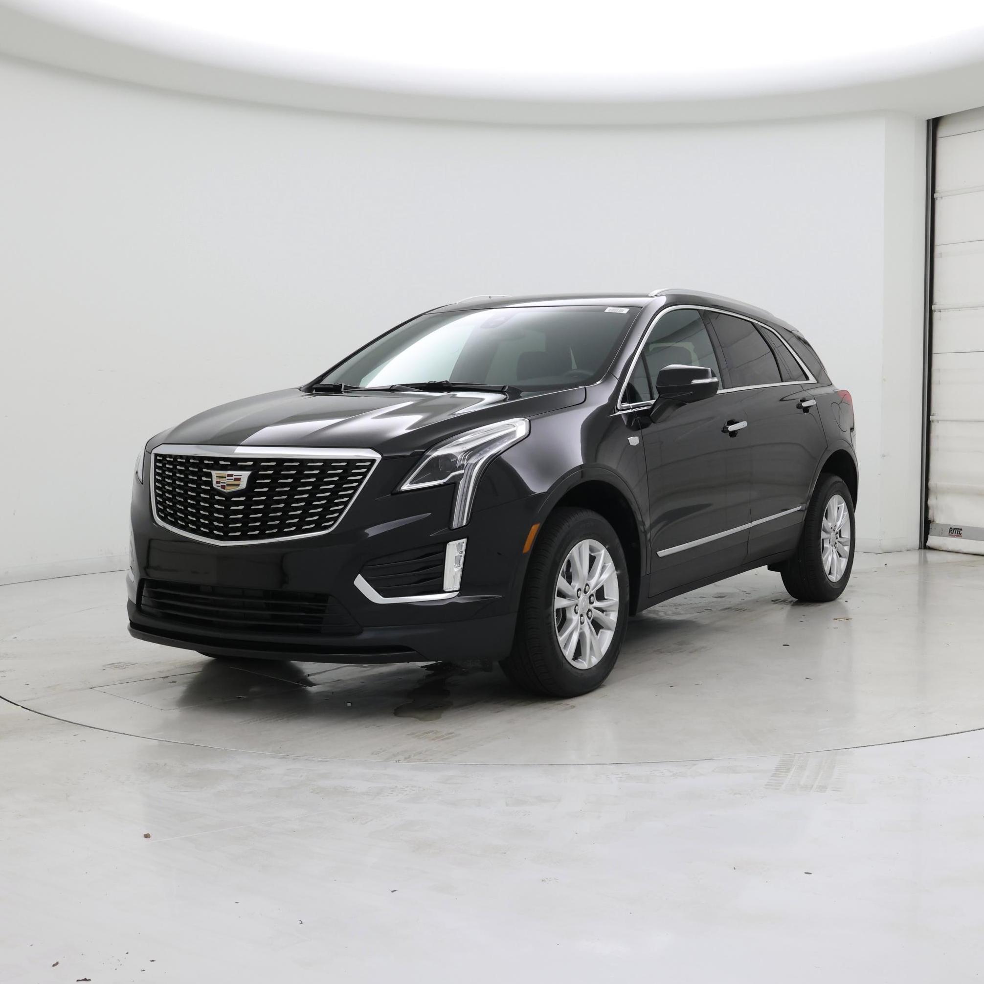 Thumbnail: 2023 Cadillac XT5 - 4