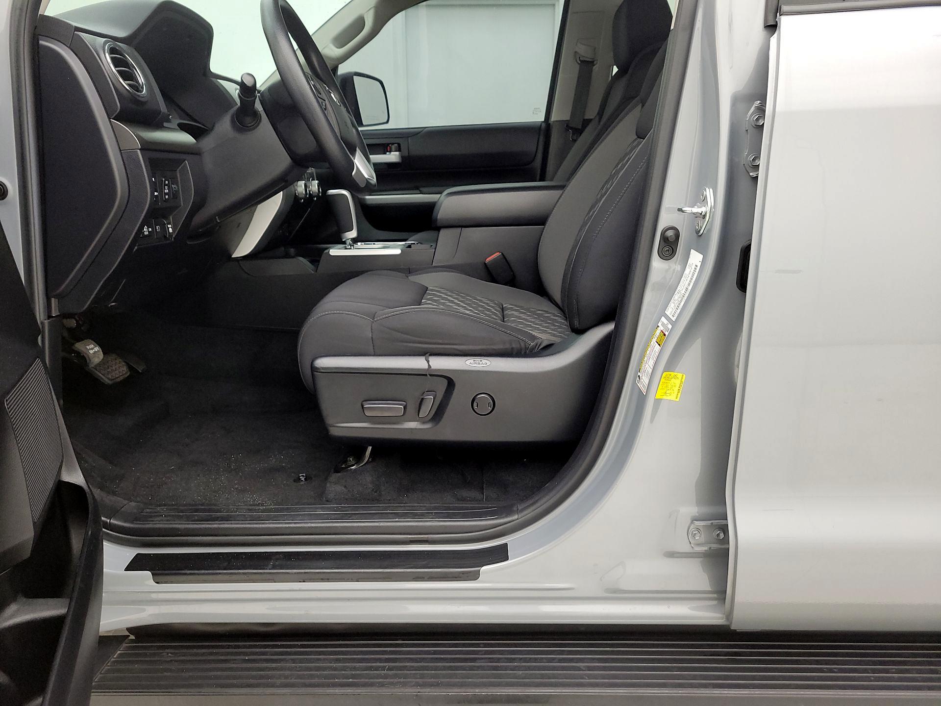 Thumbnail: 2021 Toyota Tundra - 11