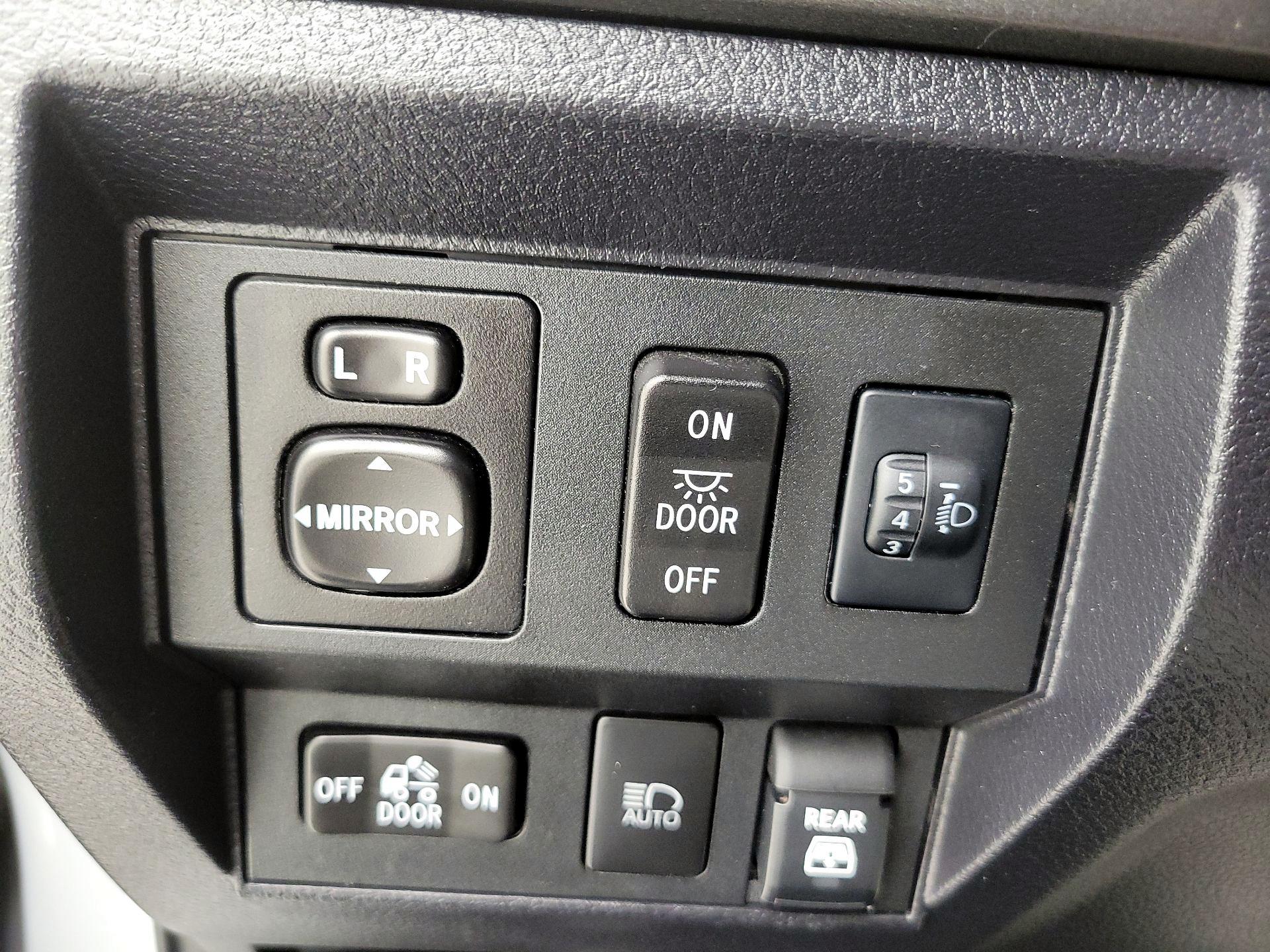 Thumbnail: 2021 Toyota Tundra - 13