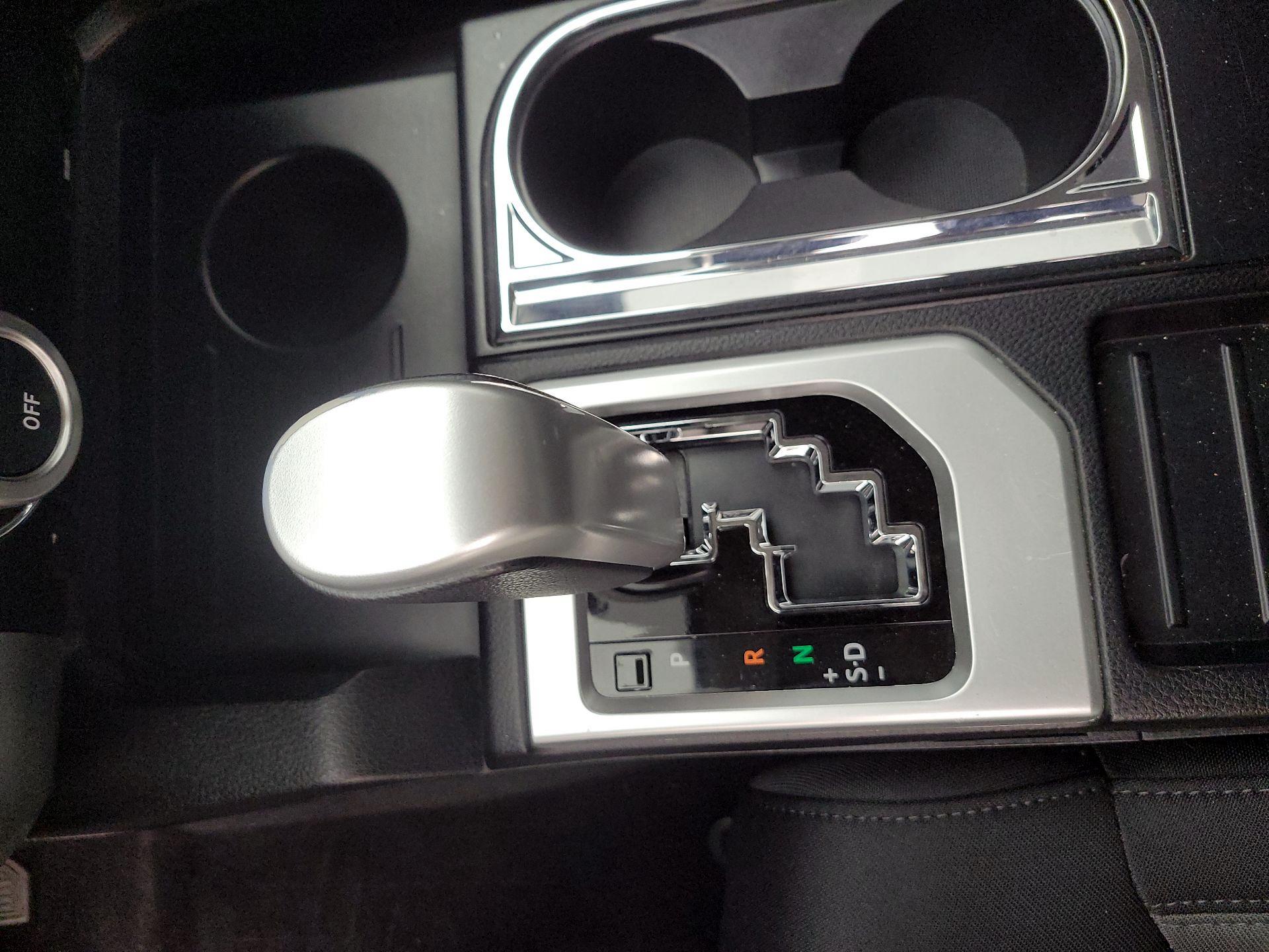 Thumbnail: 2021 Toyota Tundra - 18