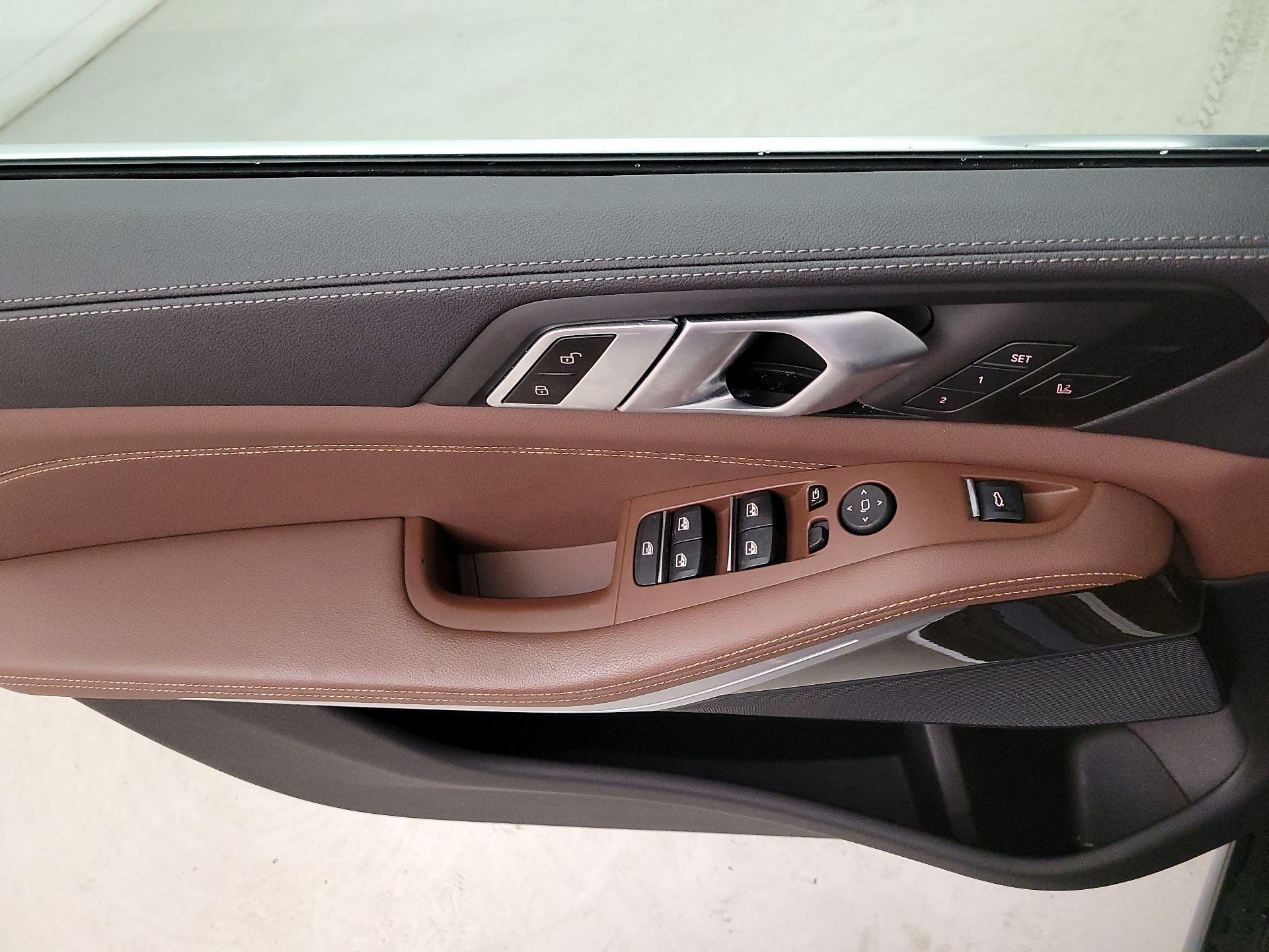 Thumbnail: 2022 BMW X5 - 12