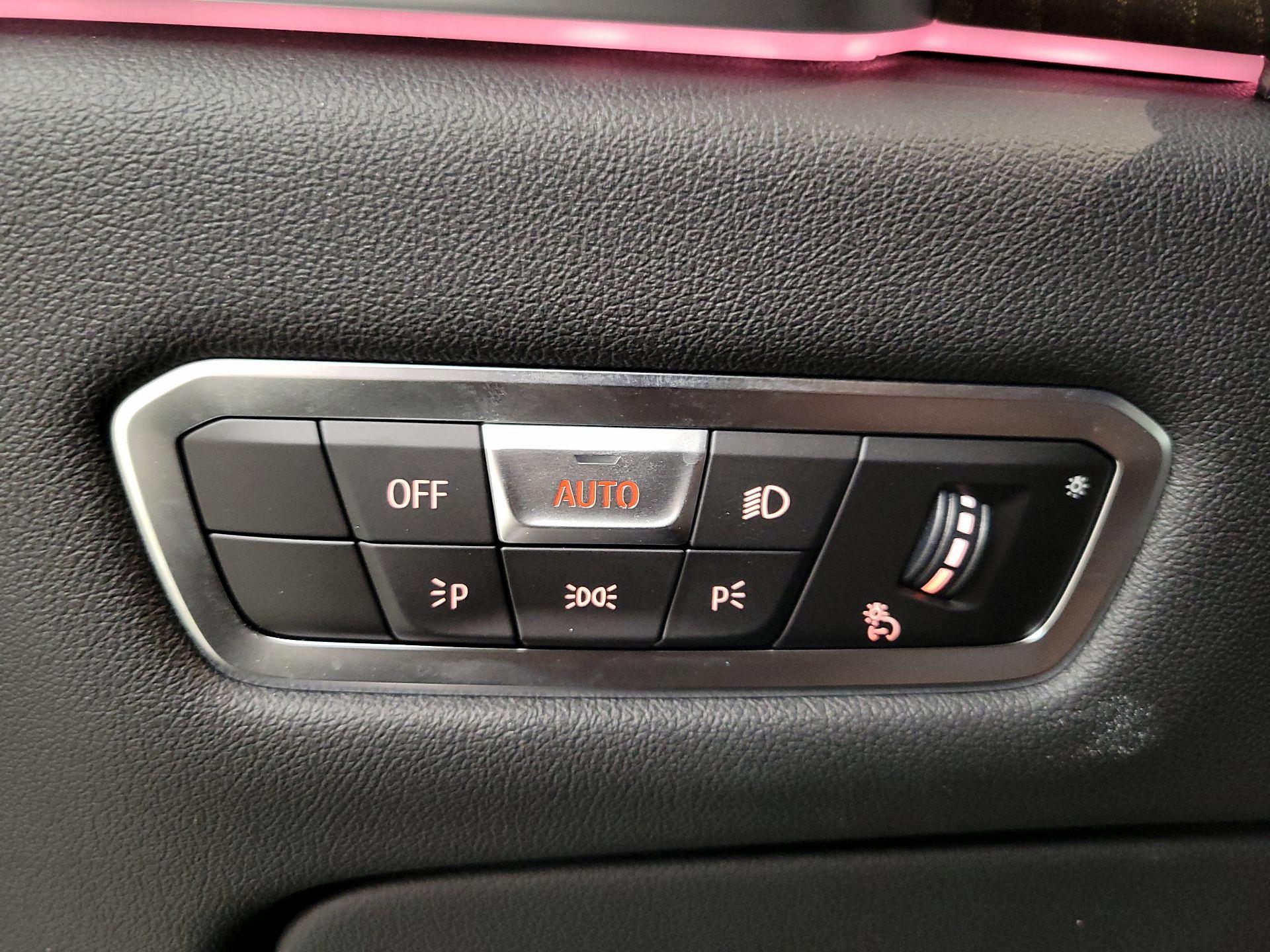 Thumbnail: 2022 BMW X5 - 13