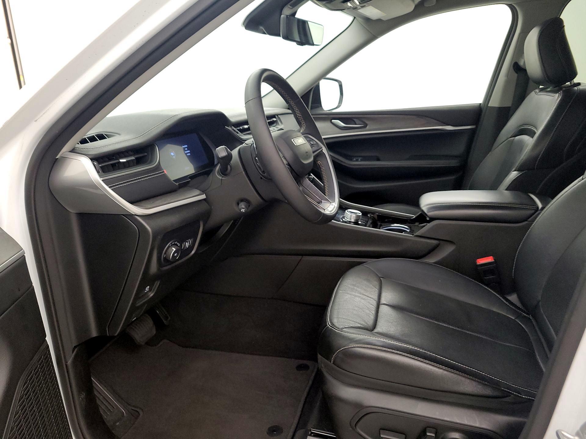 Thumbnail: 2023 Jeep Grand Cherokee L - 11