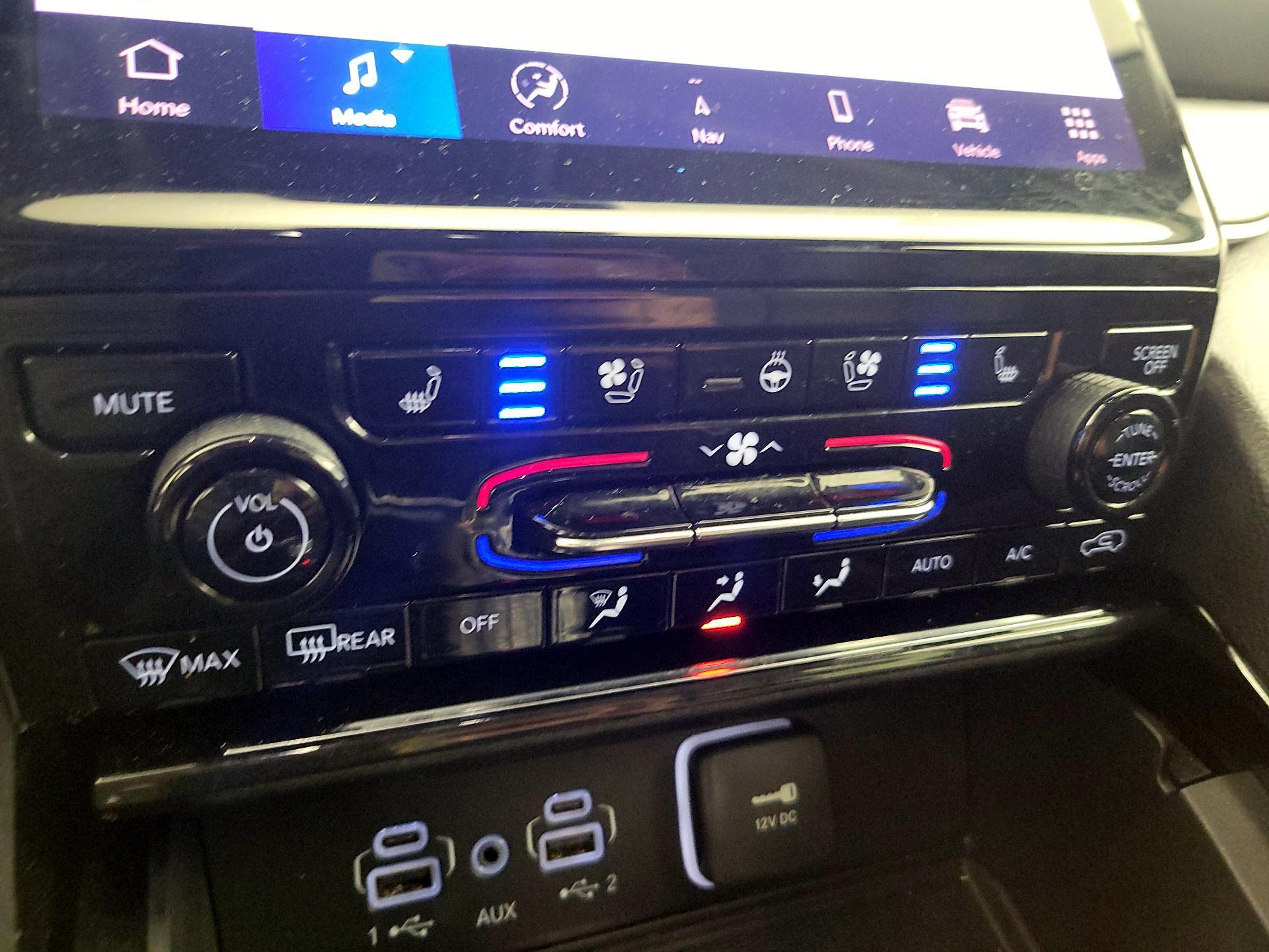 Thumbnail: 2023 Jeep Grand Cherokee L - 17