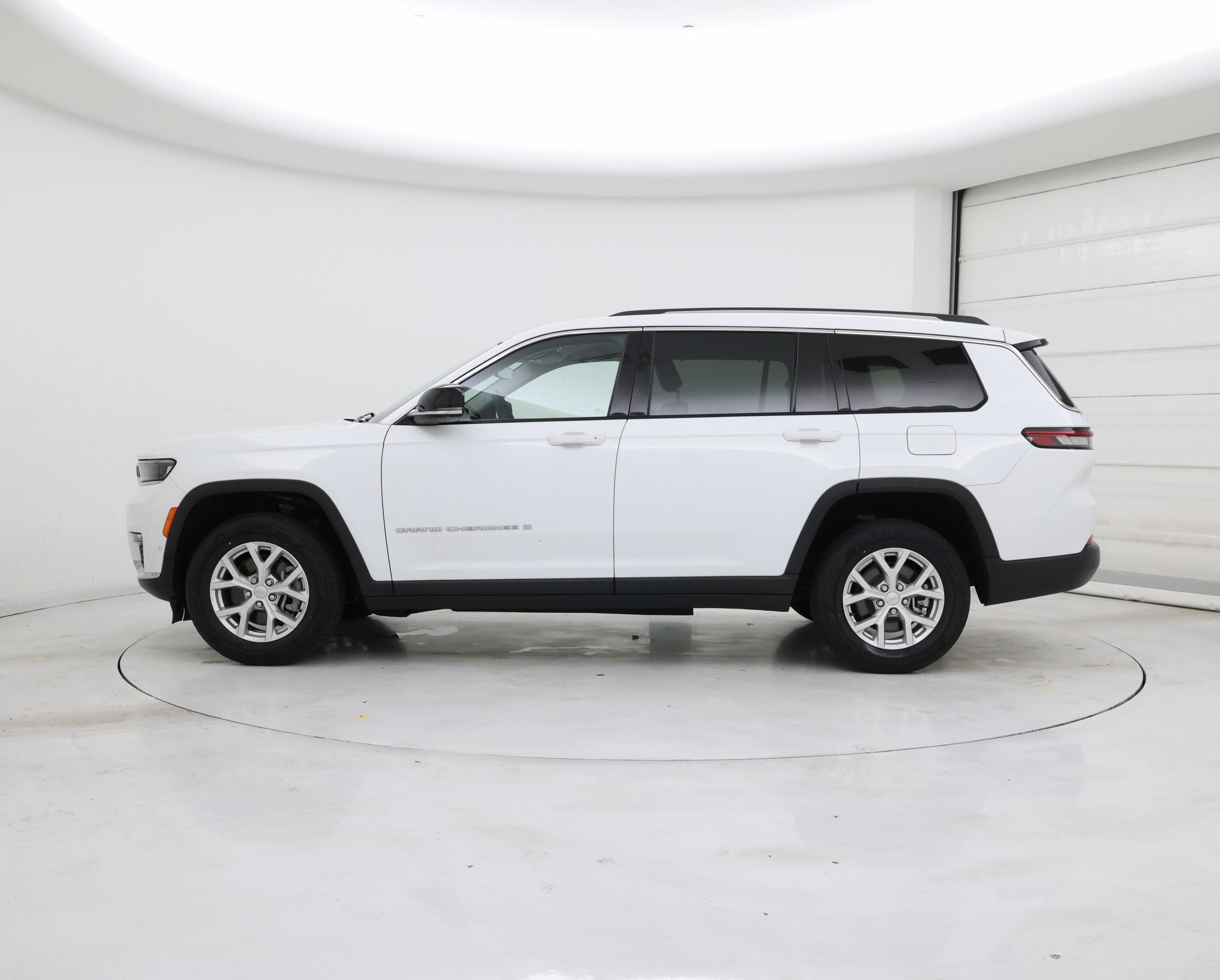Thumbnail: 2023 Jeep Grand Cherokee L - 3