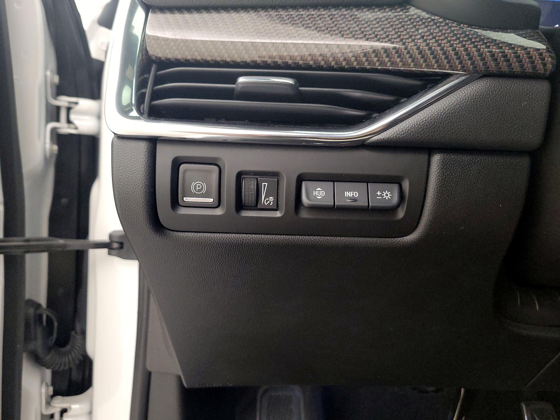 Thumbnail: 2023 Cadillac XT4 - 11