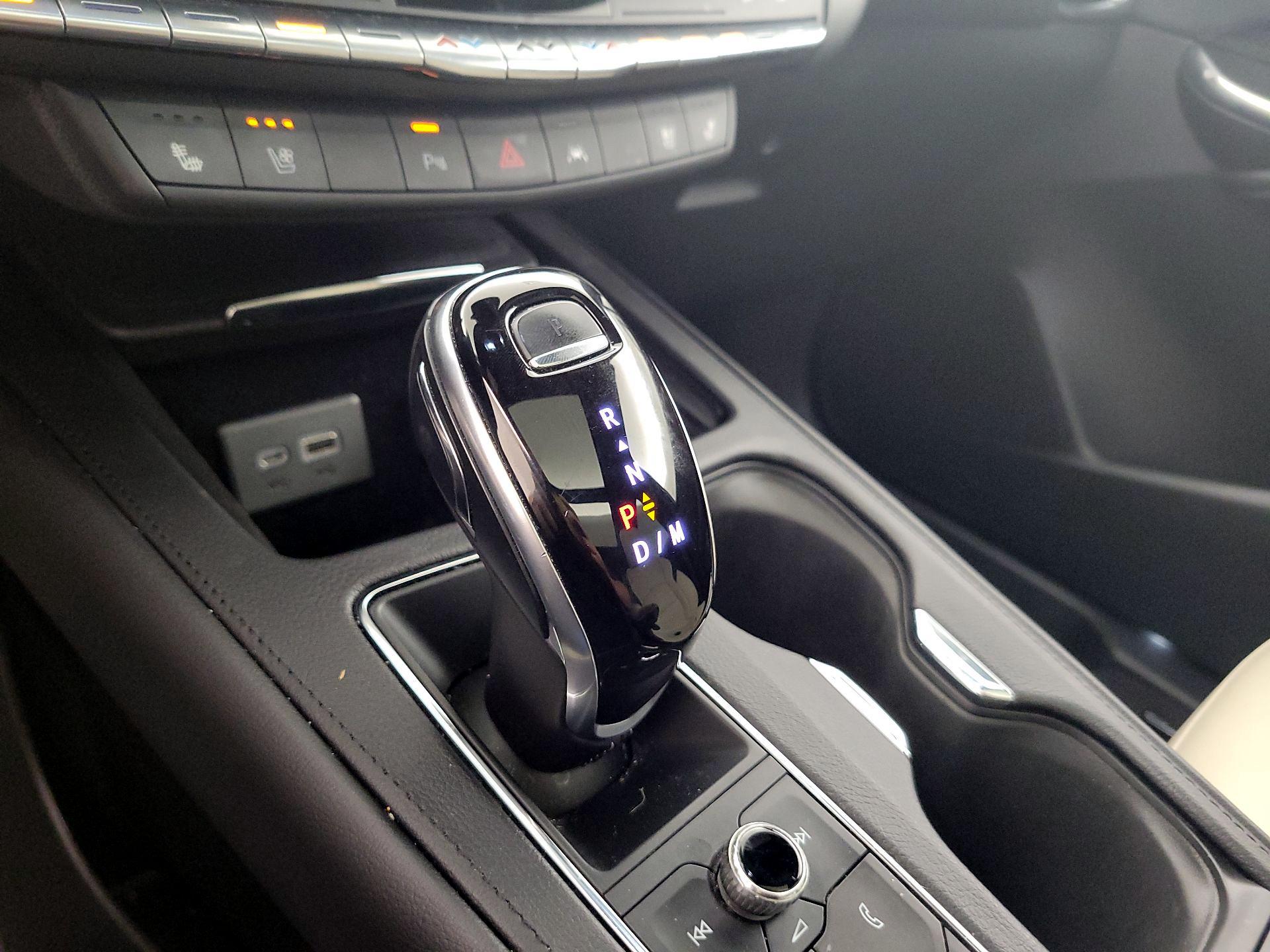 Thumbnail: 2023 Cadillac XT4 - 15