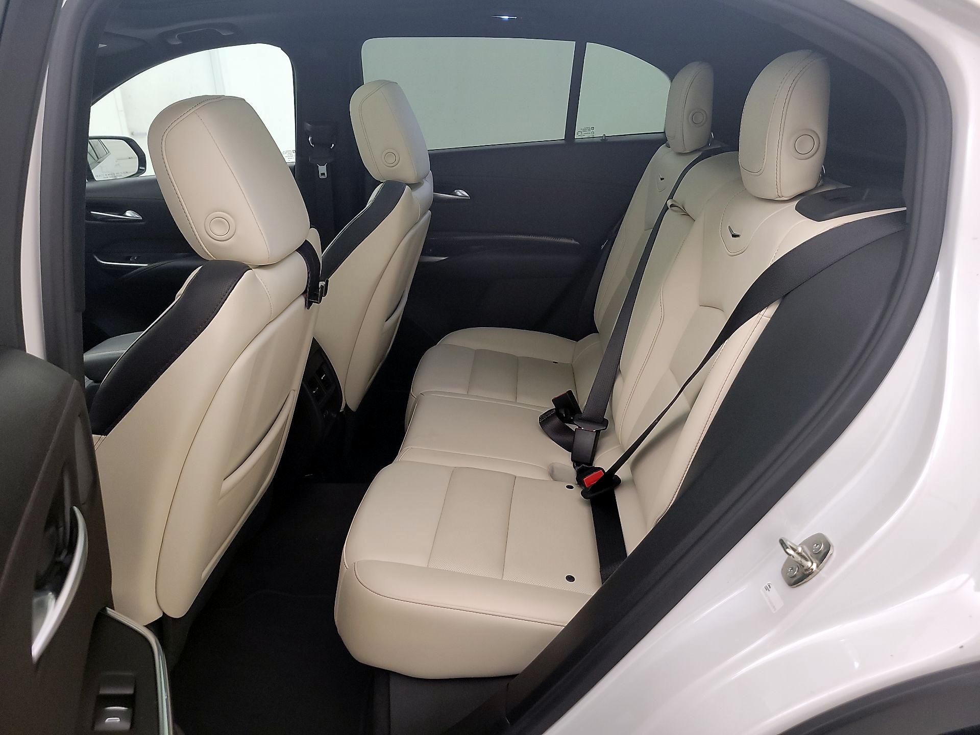 Thumbnail: 2023 Cadillac XT4 - 18