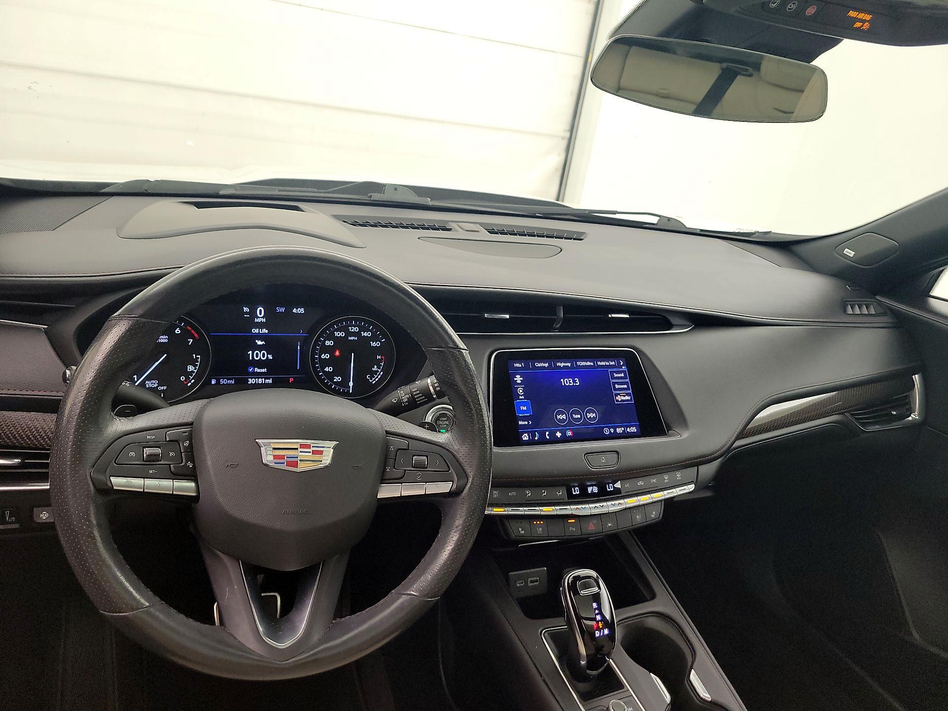 Thumbnail: 2023 Cadillac XT4 - 8