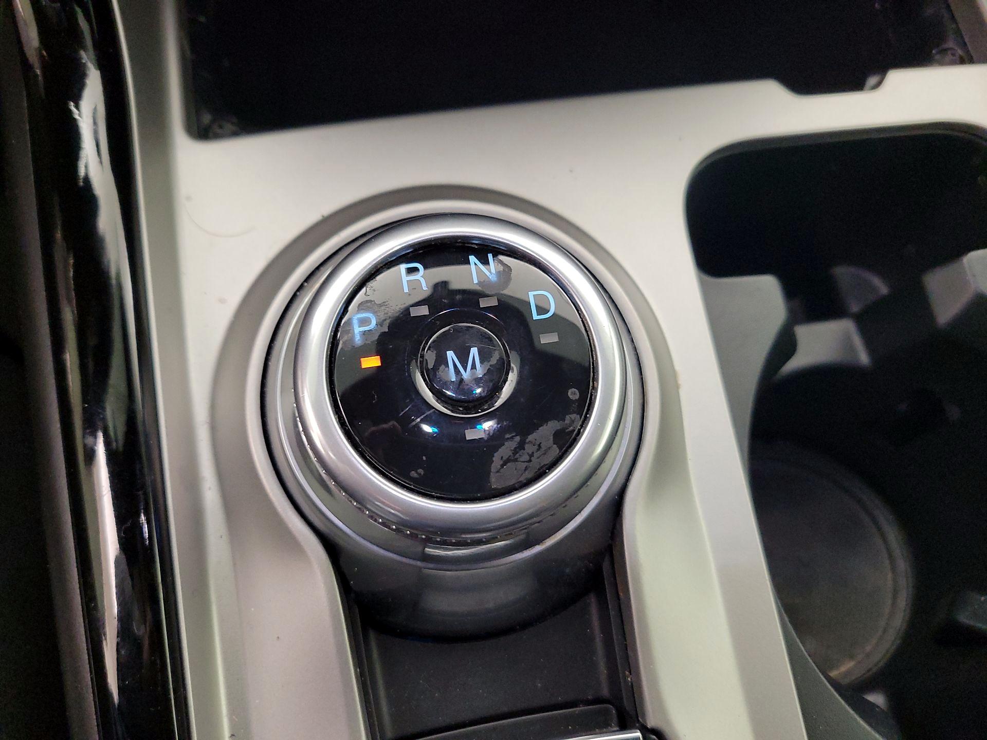 Thumbnail: 2022 Ford Explorer - 17