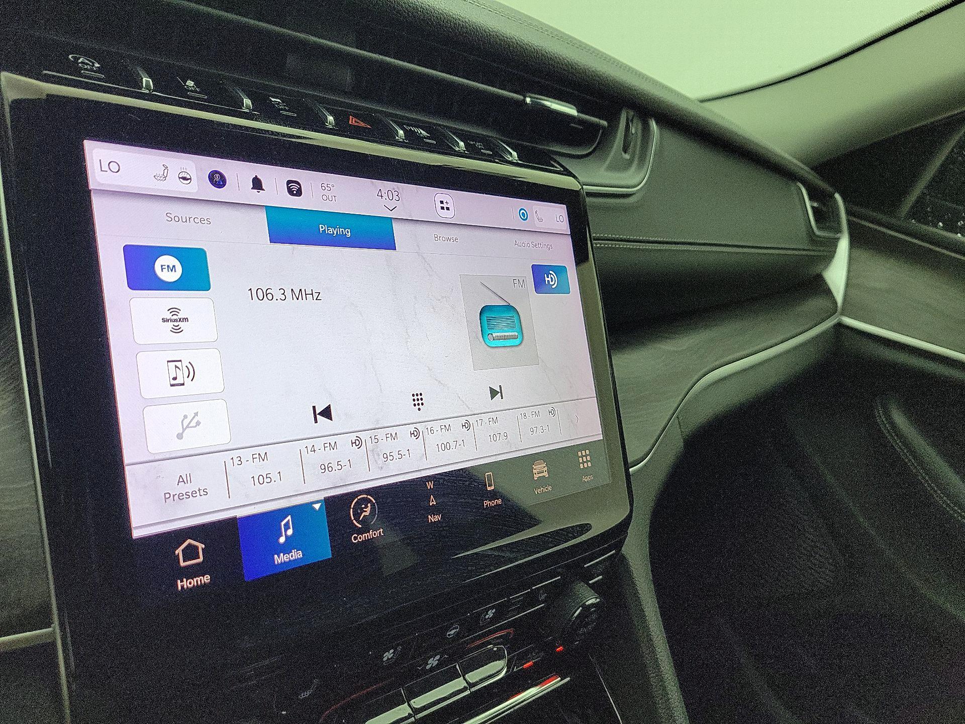 Thumbnail: 2023 Jeep Grand Cherokee - 16