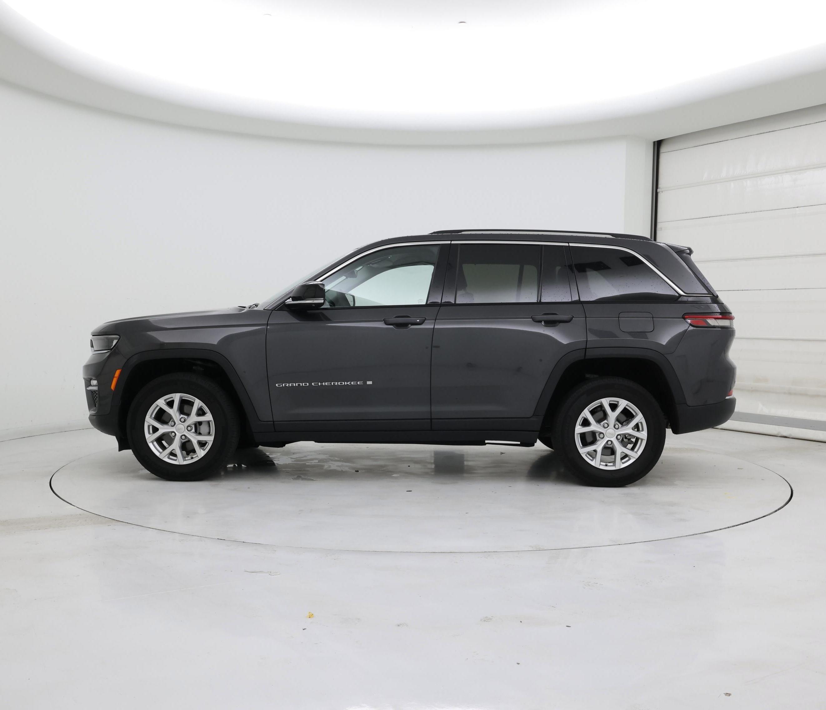 Thumbnail: 2023 Jeep Grand Cherokee - 3