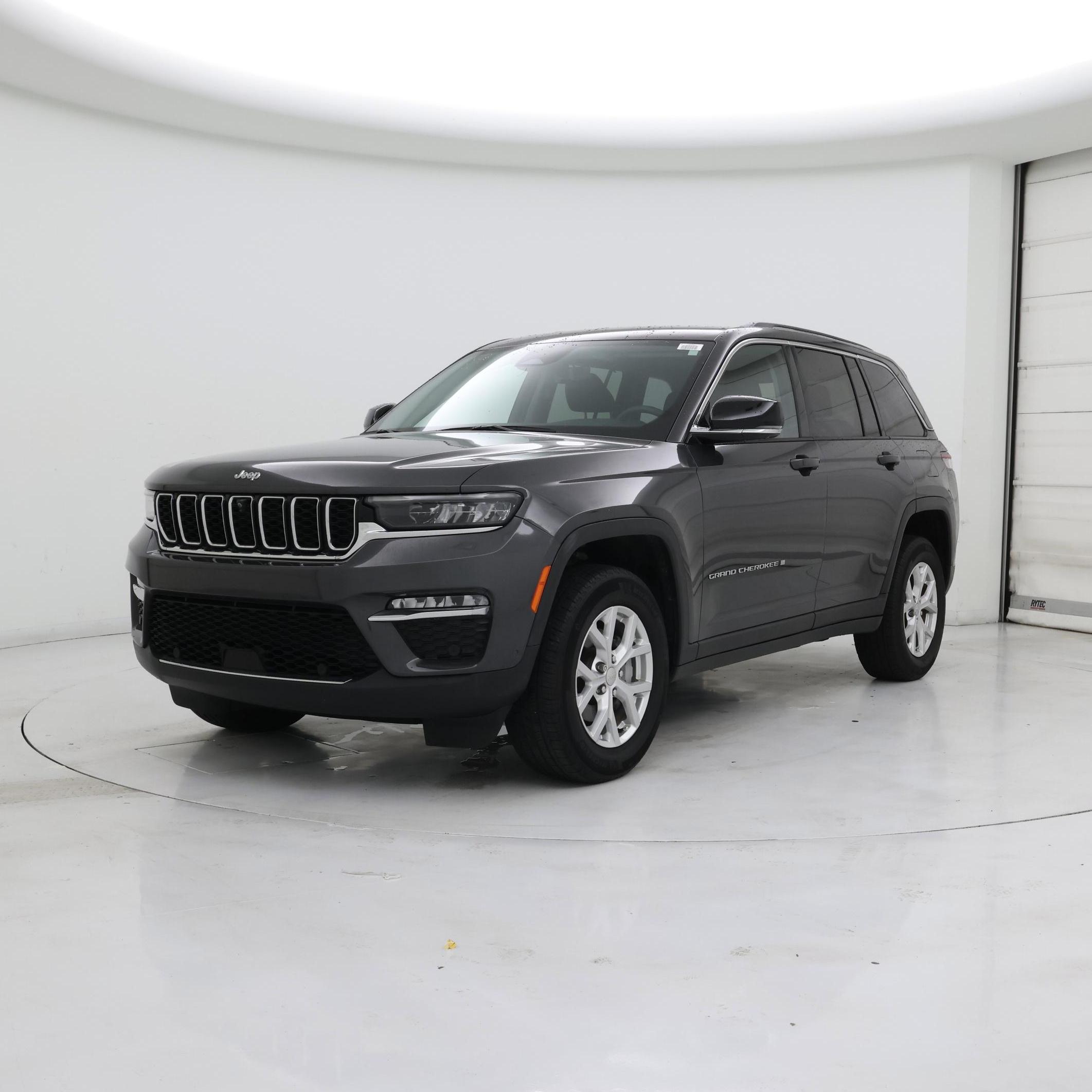 Thumbnail: 2023 Jeep Grand Cherokee - 4