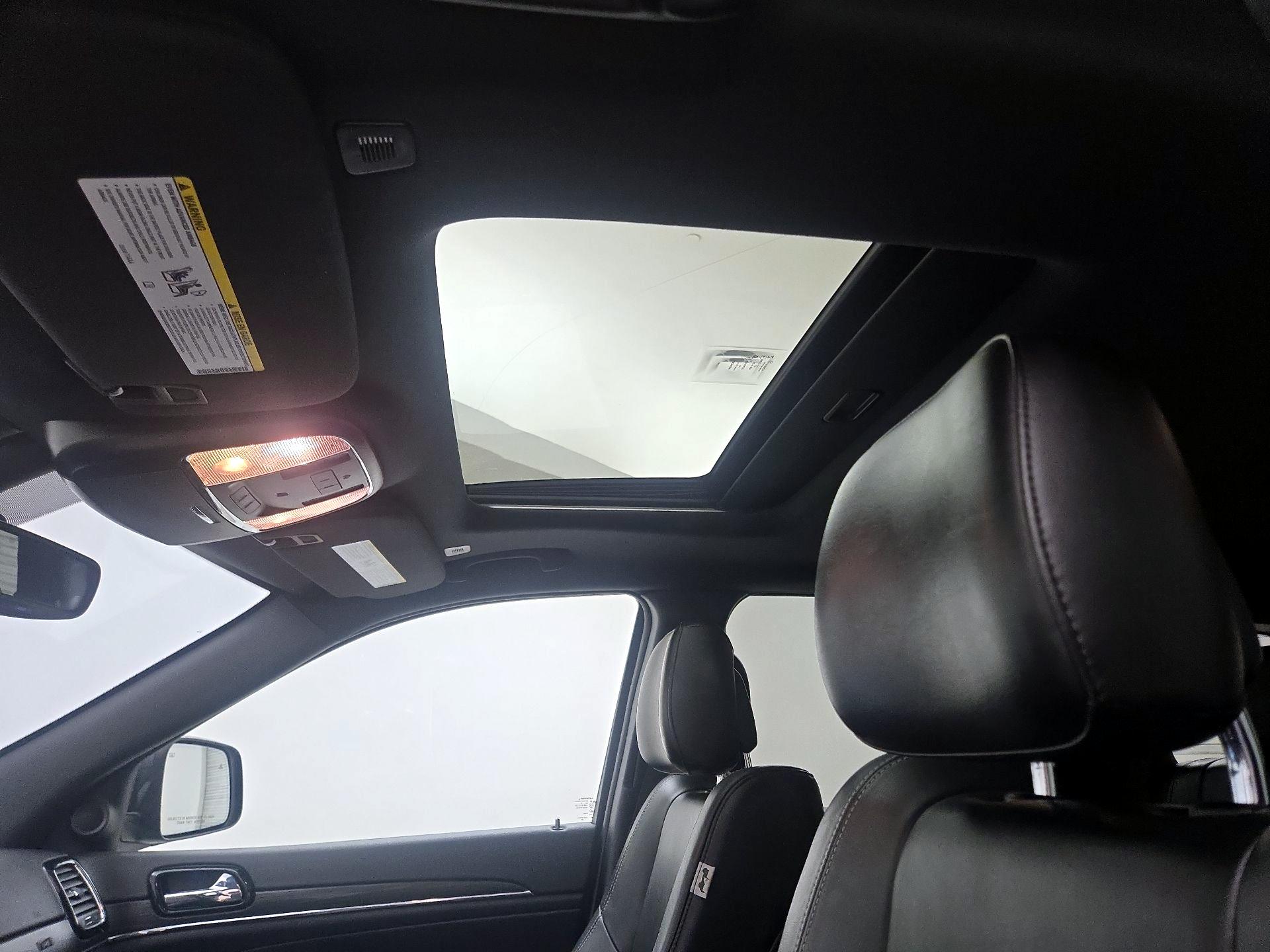 Thumbnail: 2021 Jeep Grand Cherokee - 20