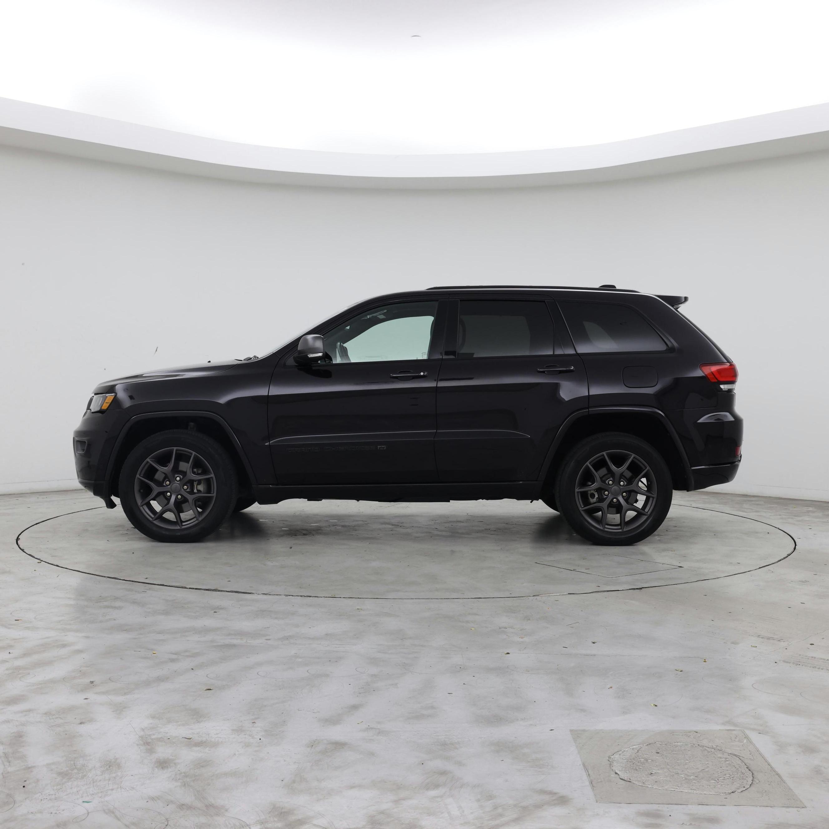 Thumbnail: 2021 Jeep Grand Cherokee - 3