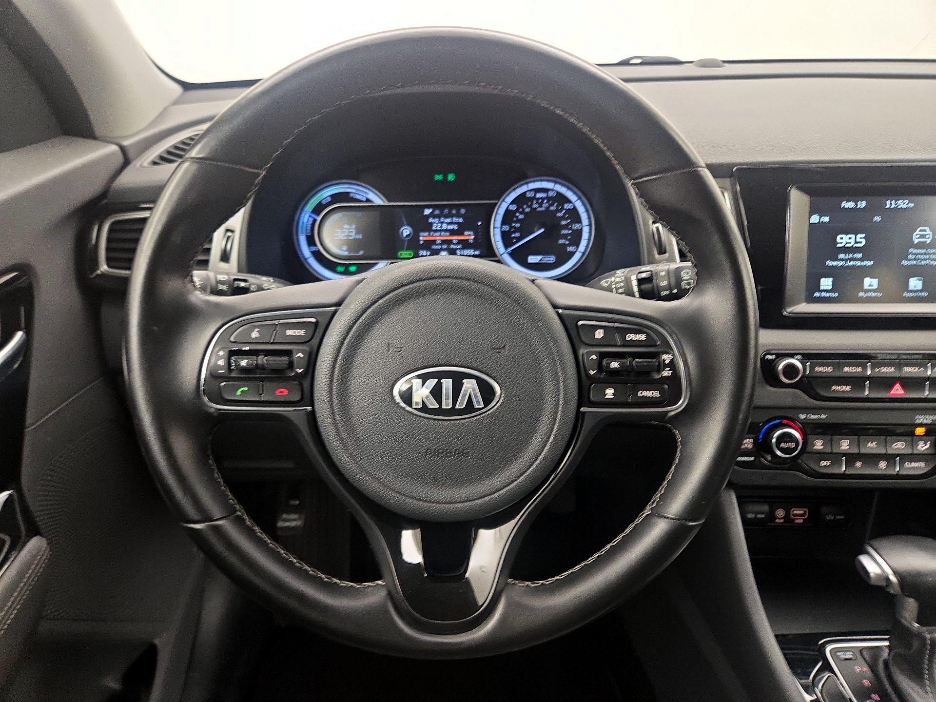 Thumbnail: 2017 Kia Niro - 10