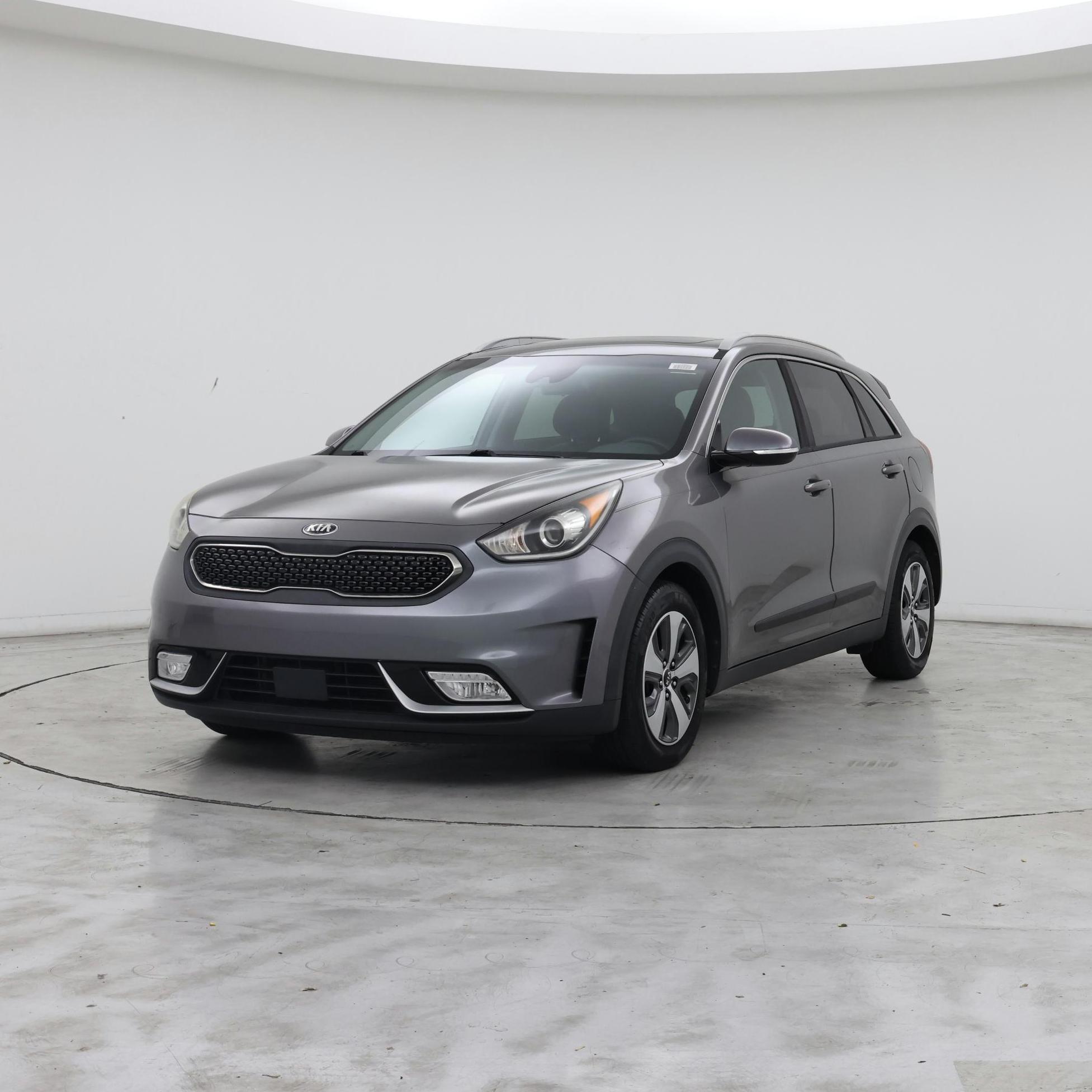 Thumbnail: 2017 Kia Niro - 4