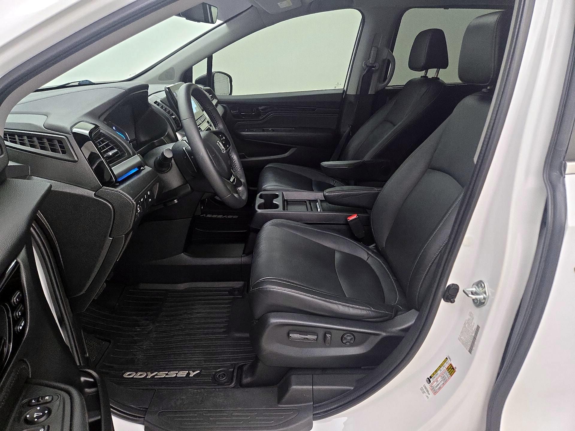 Thumbnail: 2023 Honda Odyssey - 11