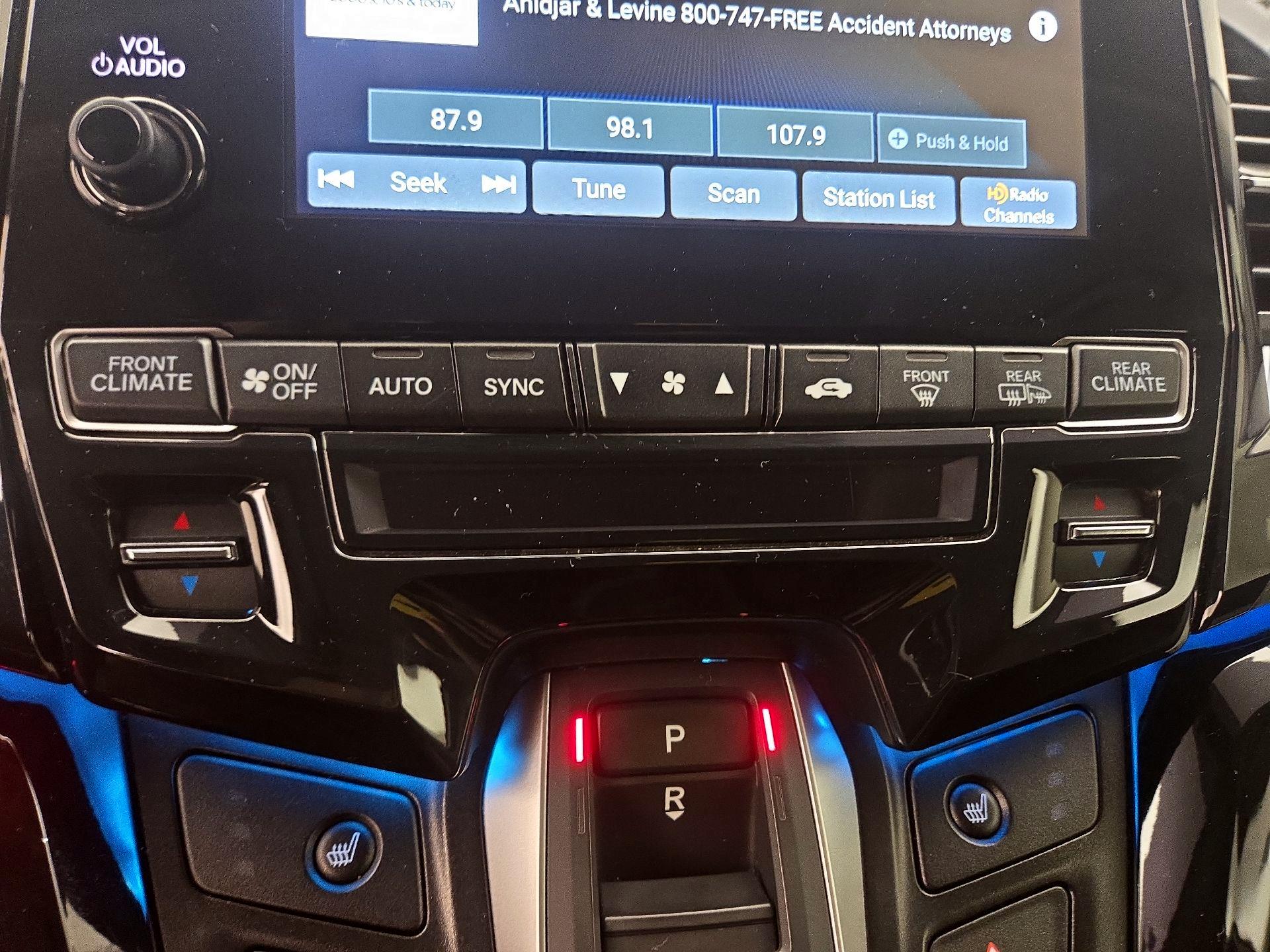 Thumbnail: 2023 Honda Odyssey - 17