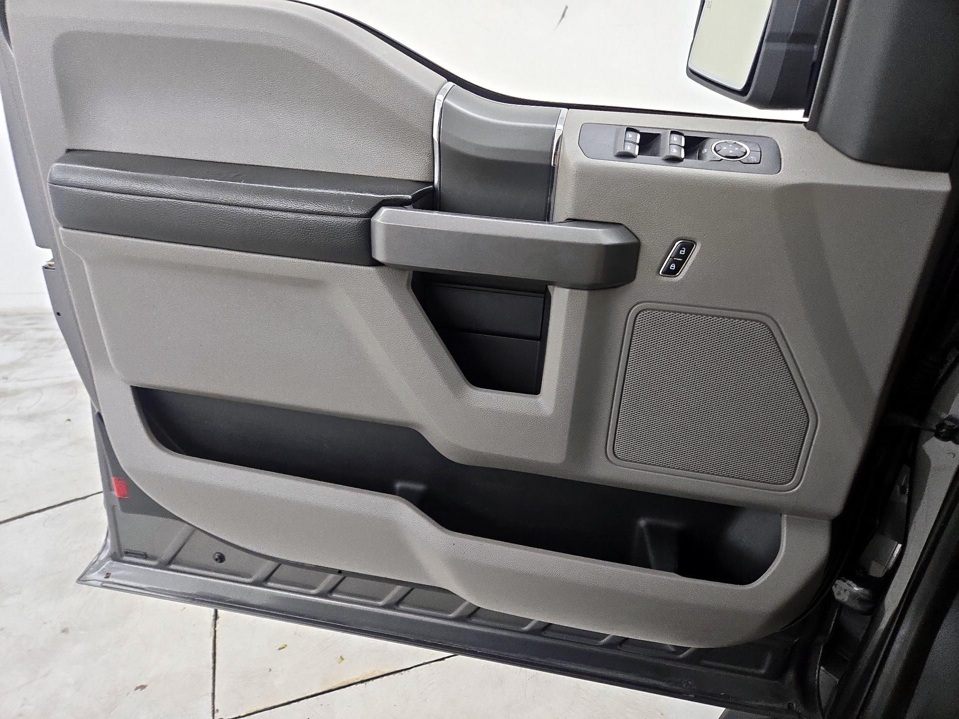 Thumbnail: 2015 Ford F-150 - 12