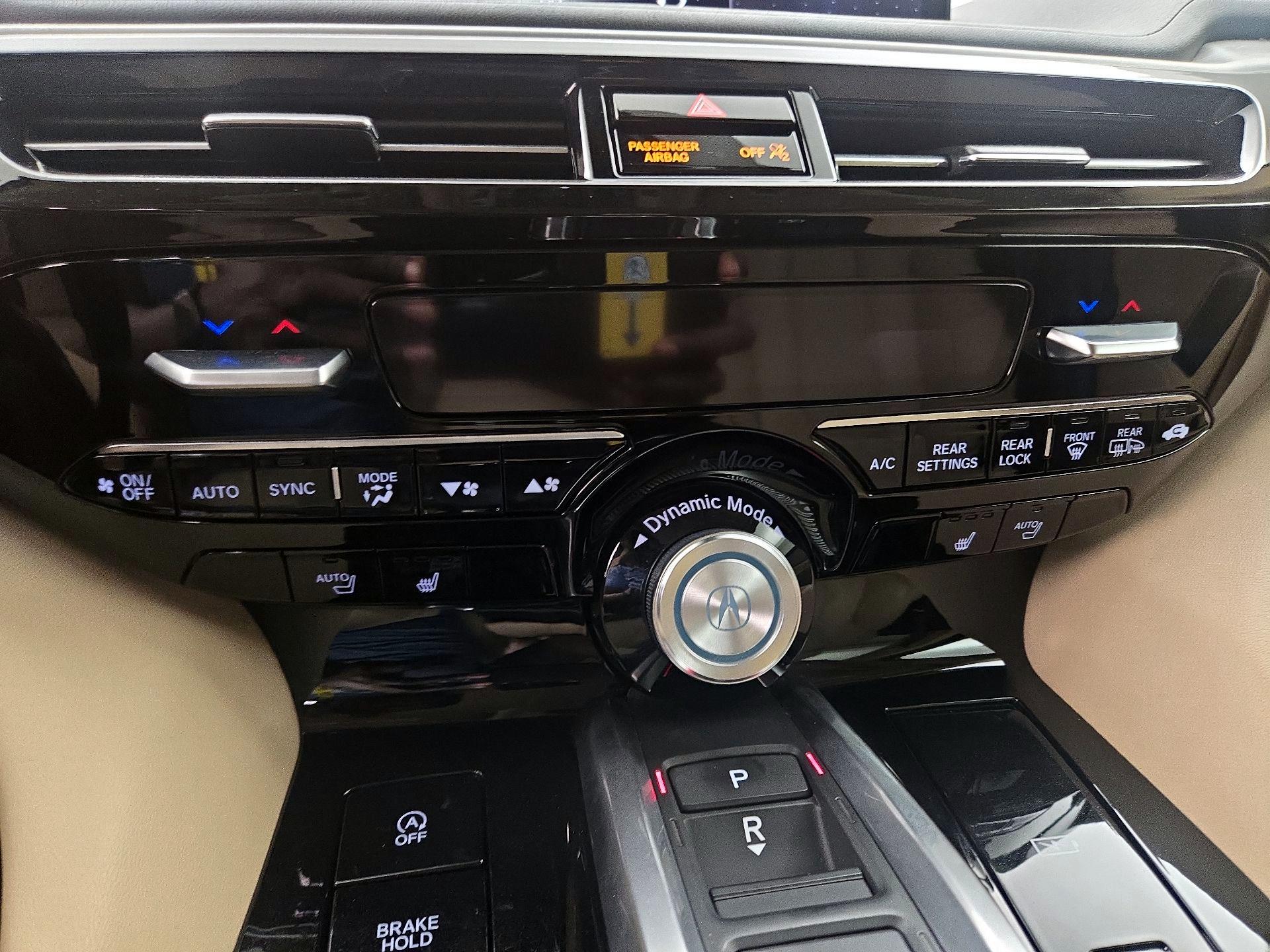 Thumbnail: 2022 Acura MDX - 17