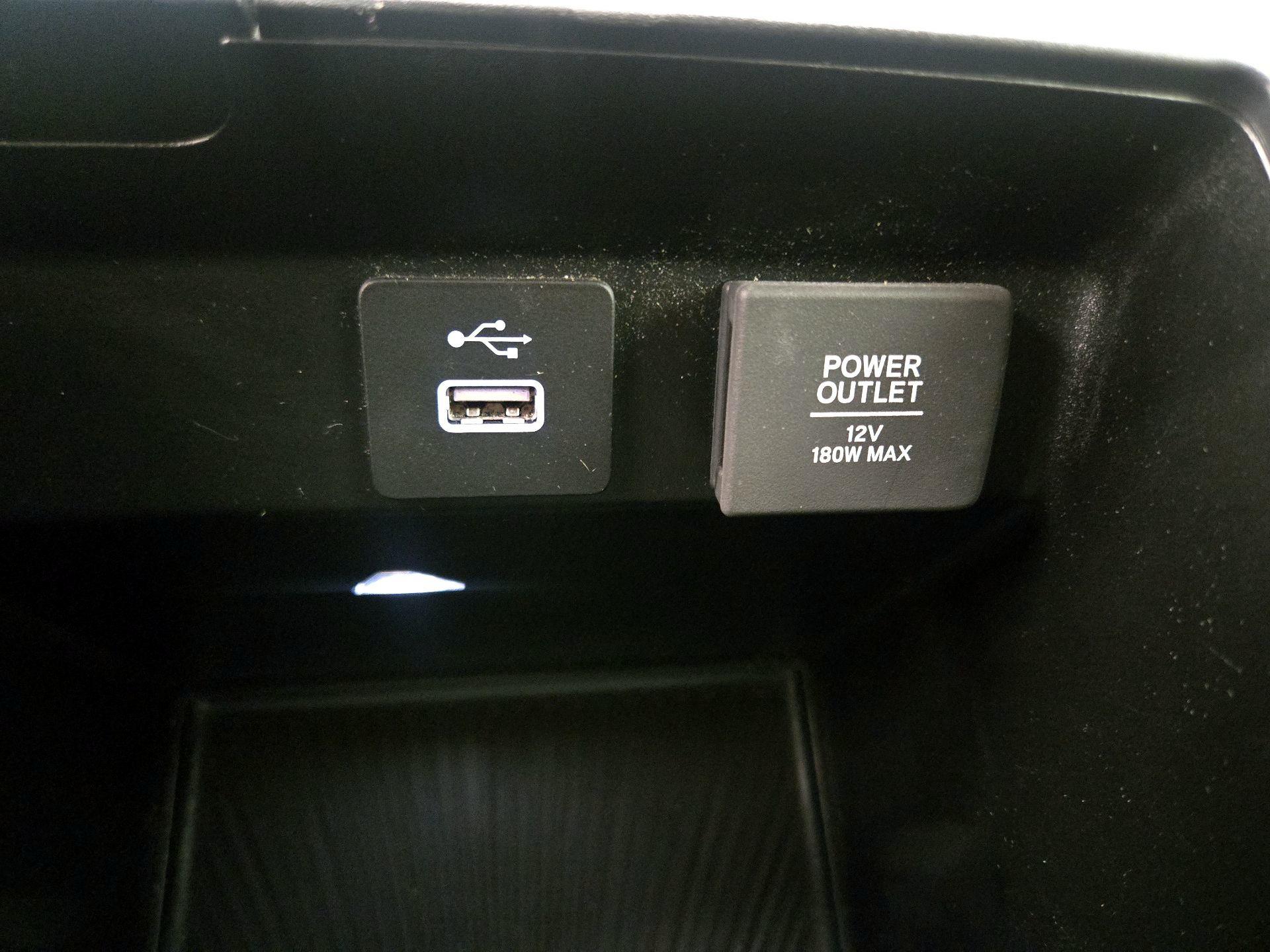 Thumbnail: 2022 Acura MDX - 19